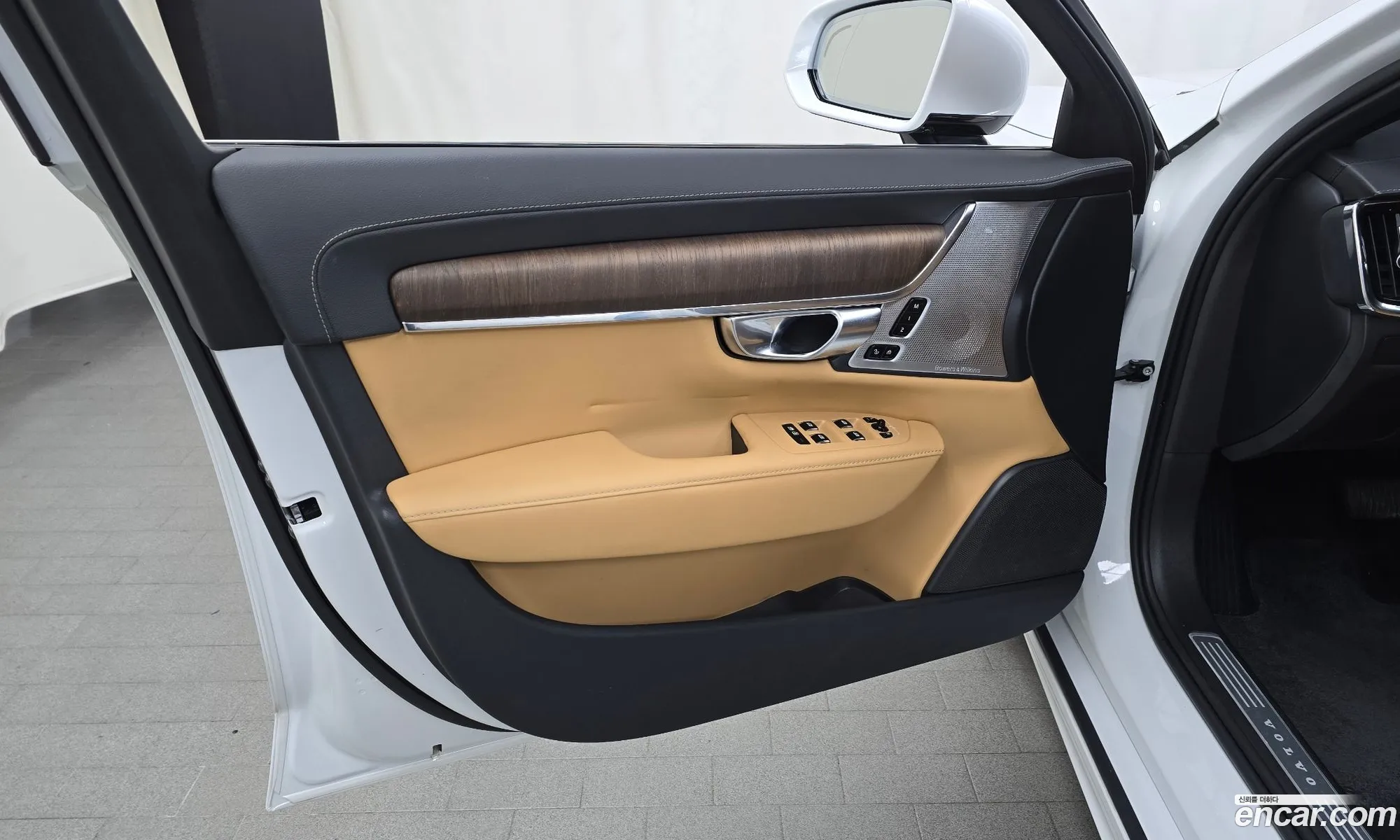 Volvo S90 2022 — 13
