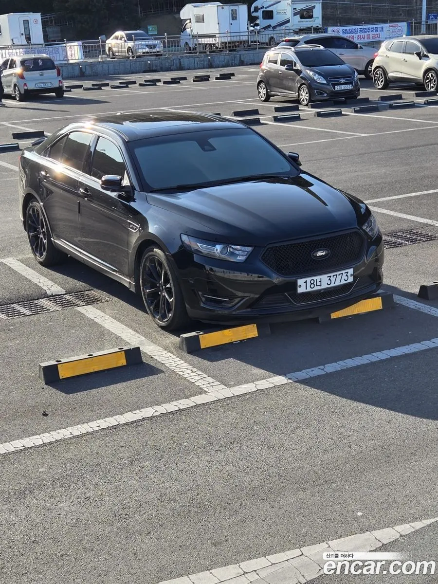Ford Taurus 2015 — 11