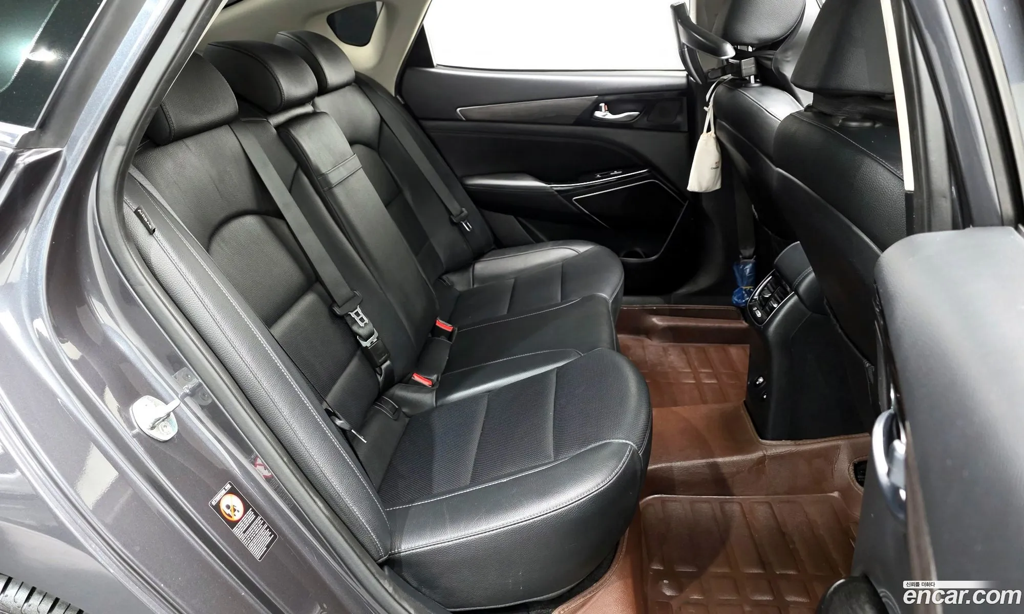 Kia K7 Premier Hybrid 2019 — 17