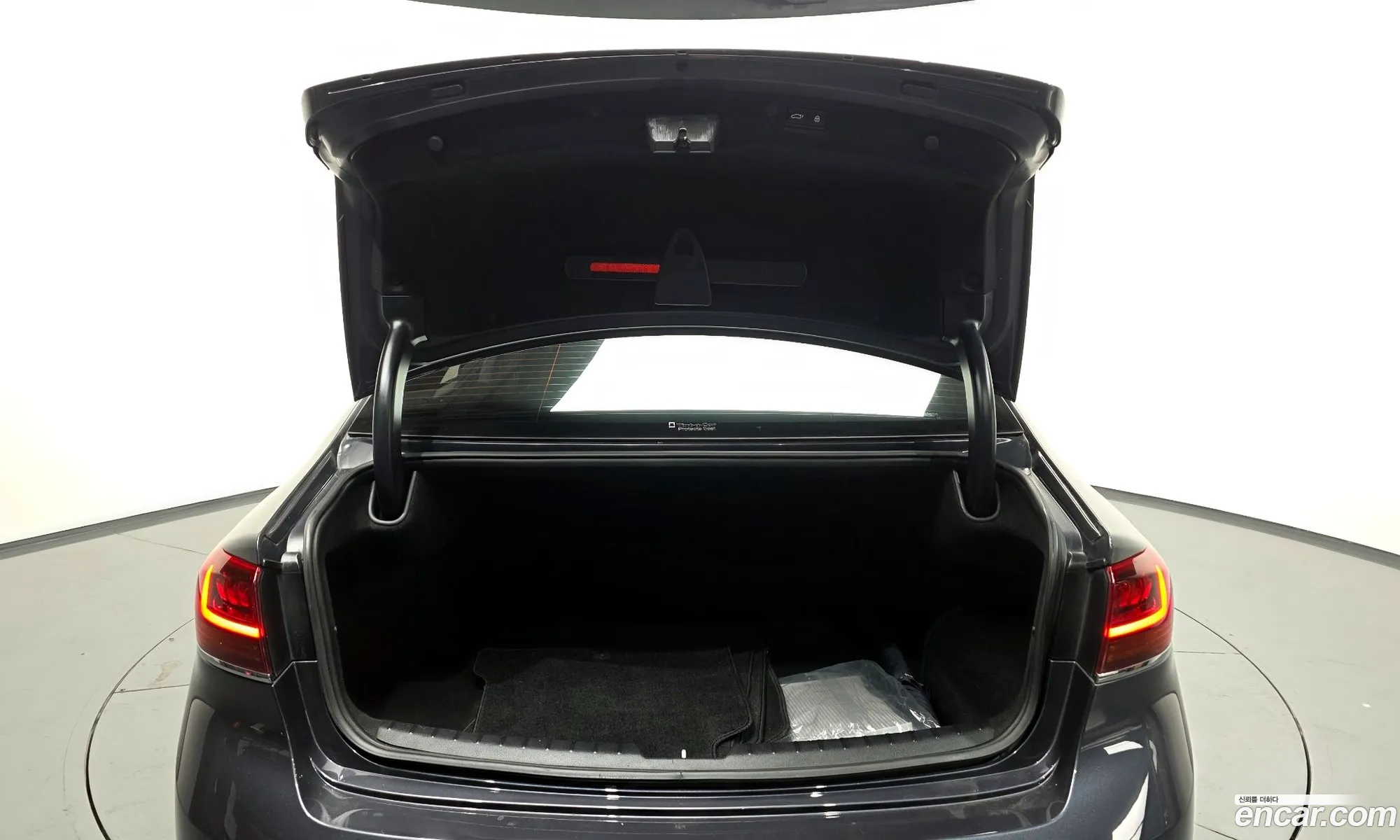 Kia K7 Premier Hybrid 2019 — 3