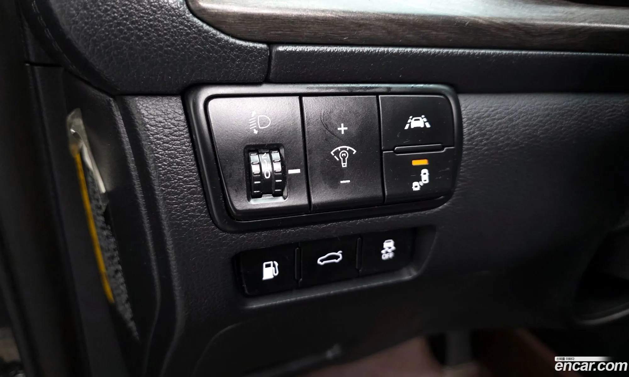 Kia K7 Premier Hybrid 2019 — 15