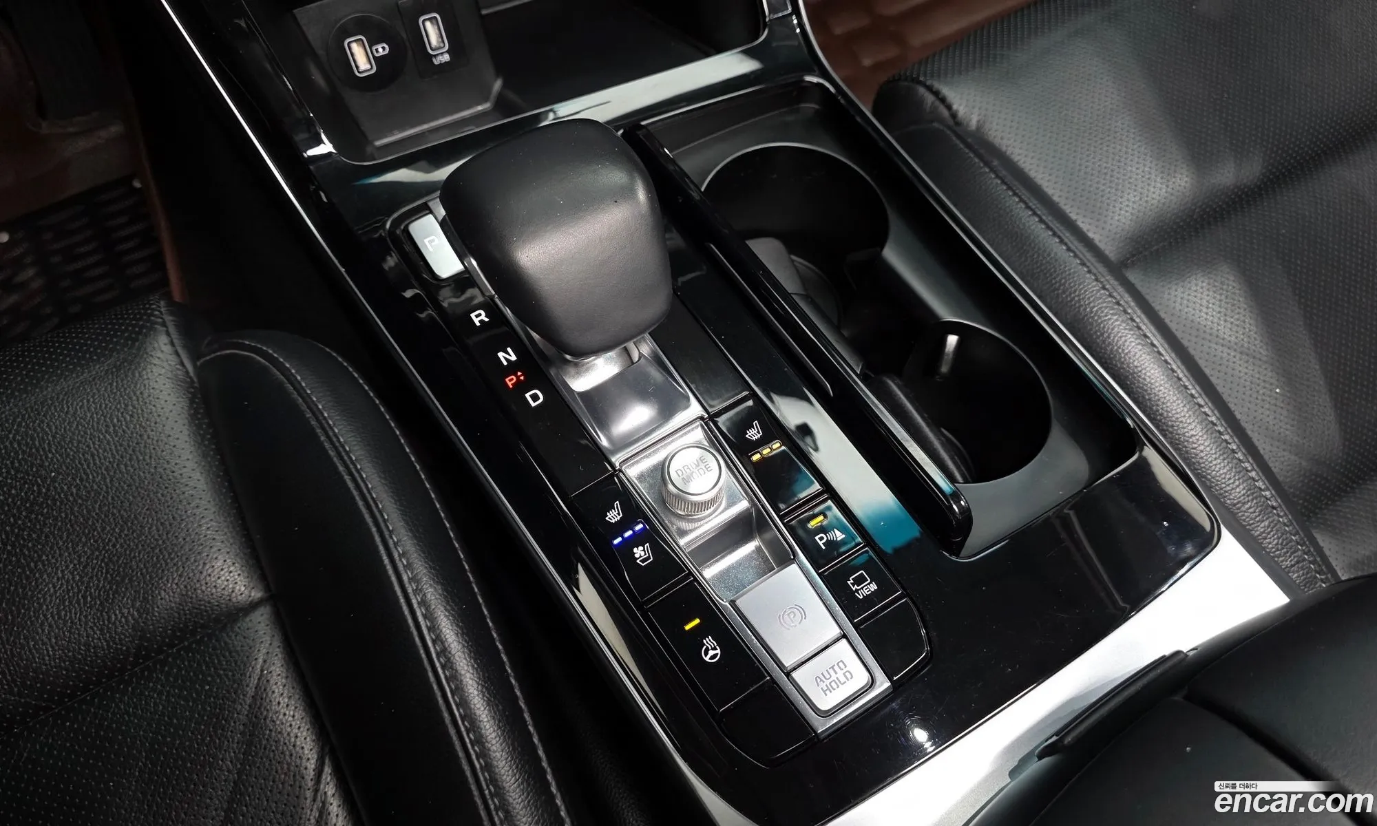 Kia K7 Premier Hybrid 2019 — 19