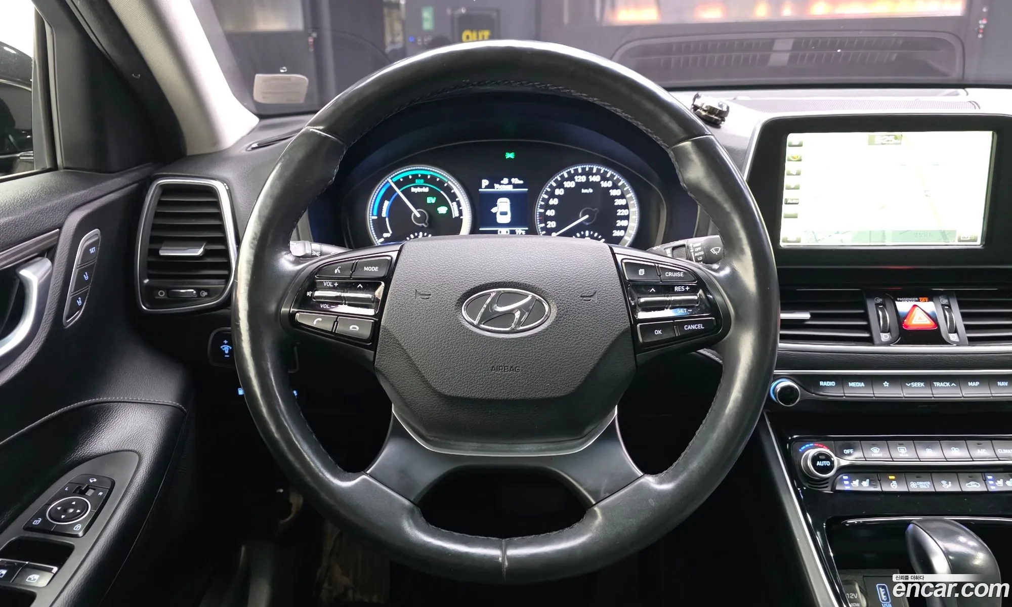 Hyundai Grandeur IG Hybrid 2017 — 16