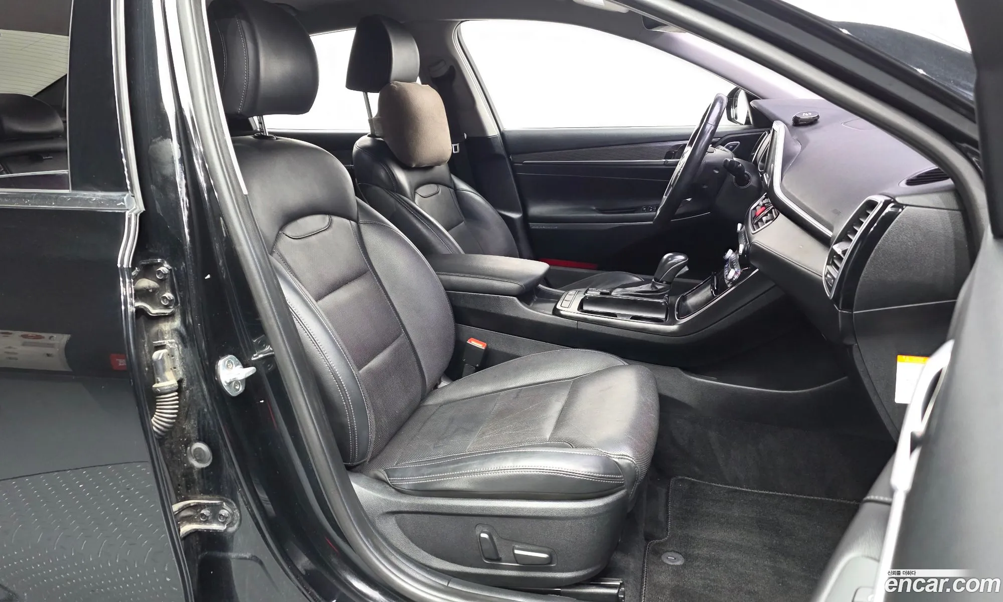 Hyundai Grandeur IG Hybrid 2017 — 3