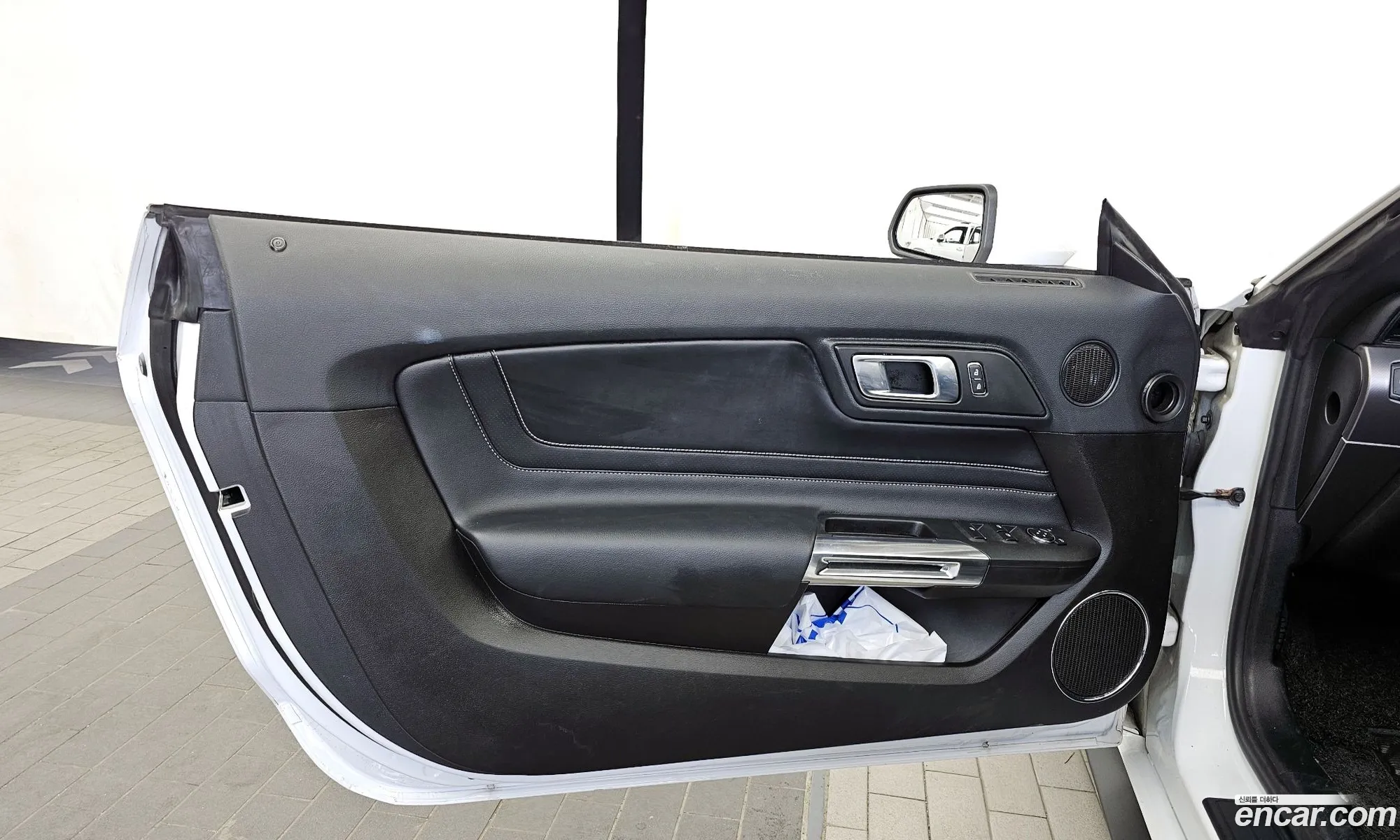 Ford Mustang 2022 — 38