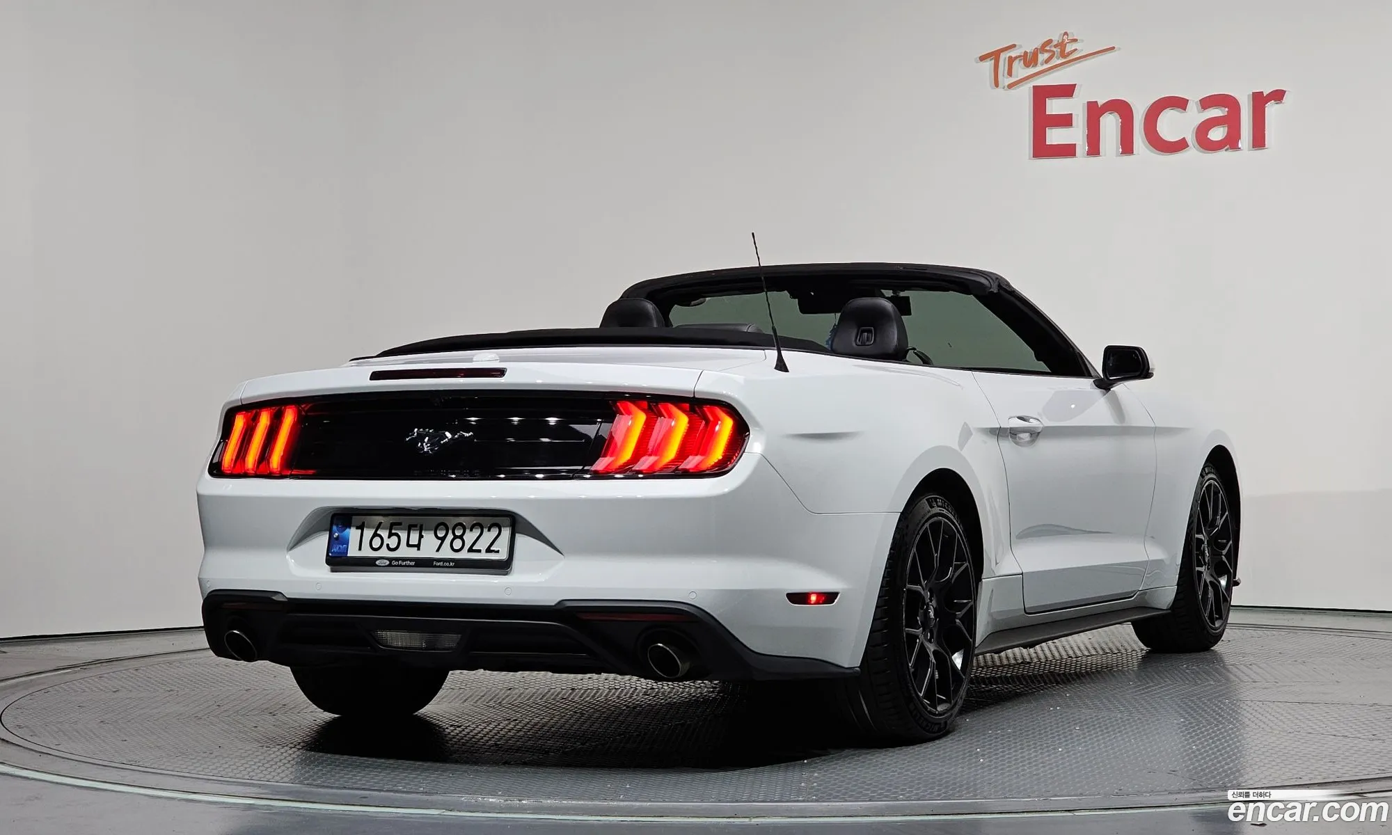 Ford Mustang 2022 — 27
