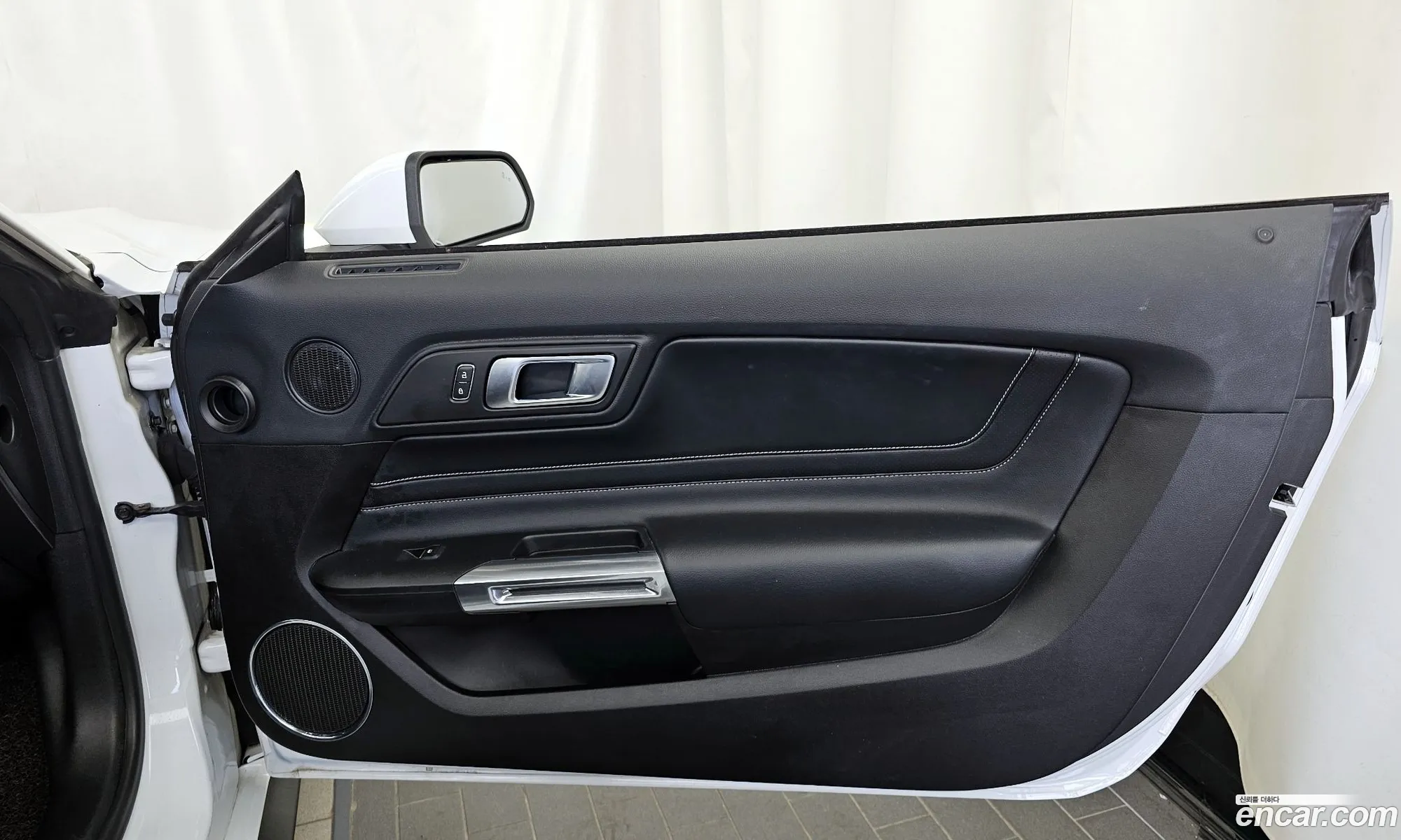 Ford Mustang 2022 — 7