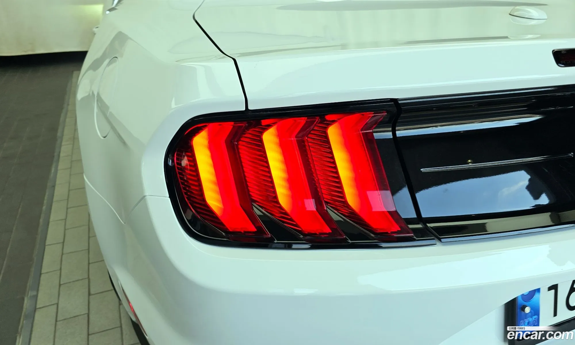 Ford Mustang 2022 — 12