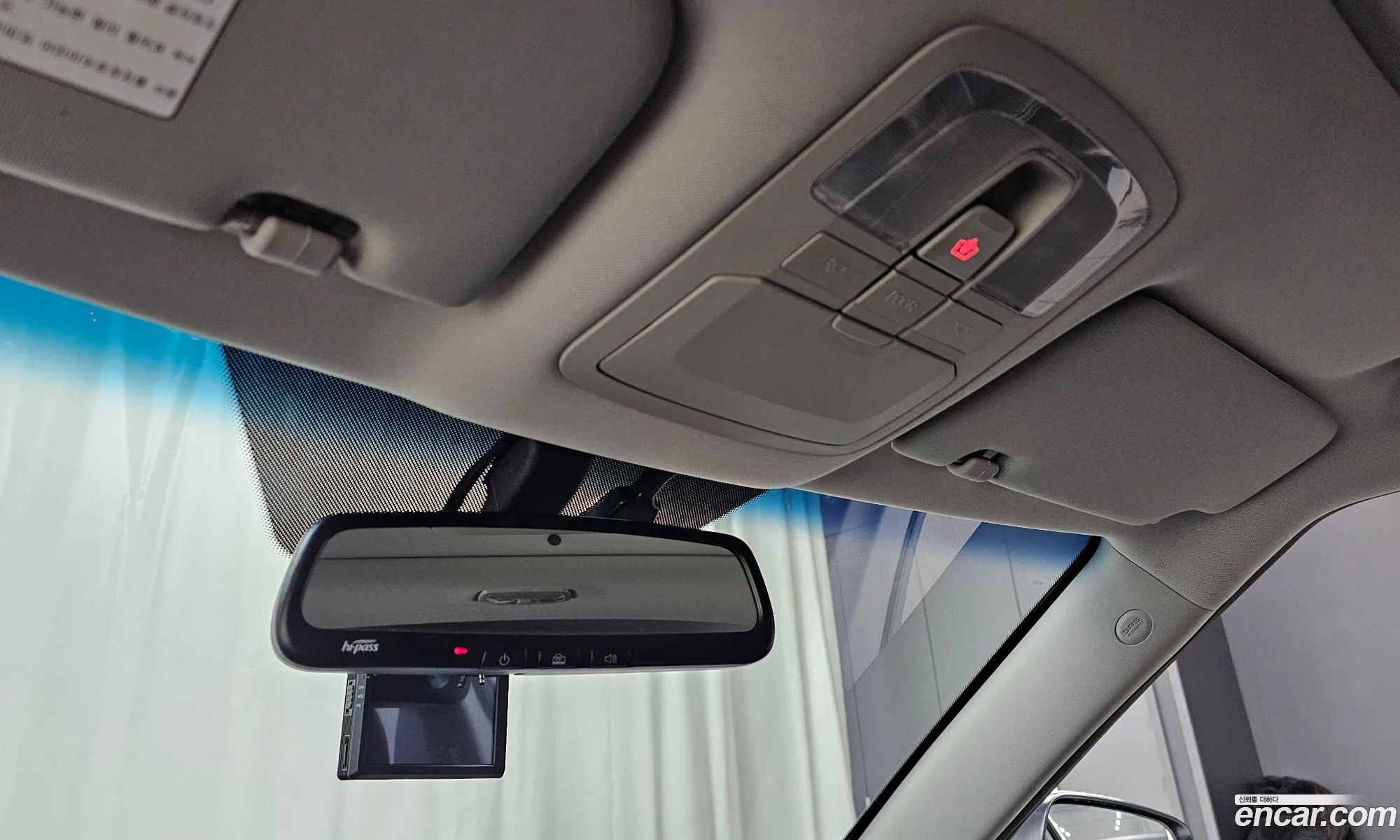 KG Mobility (SsangYong) Tivoli Air 2017 — 24