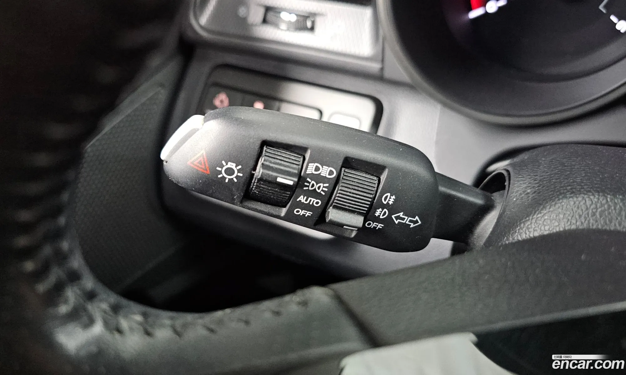KG Mobility (SsangYong) Tivoli Air 2017 — 28