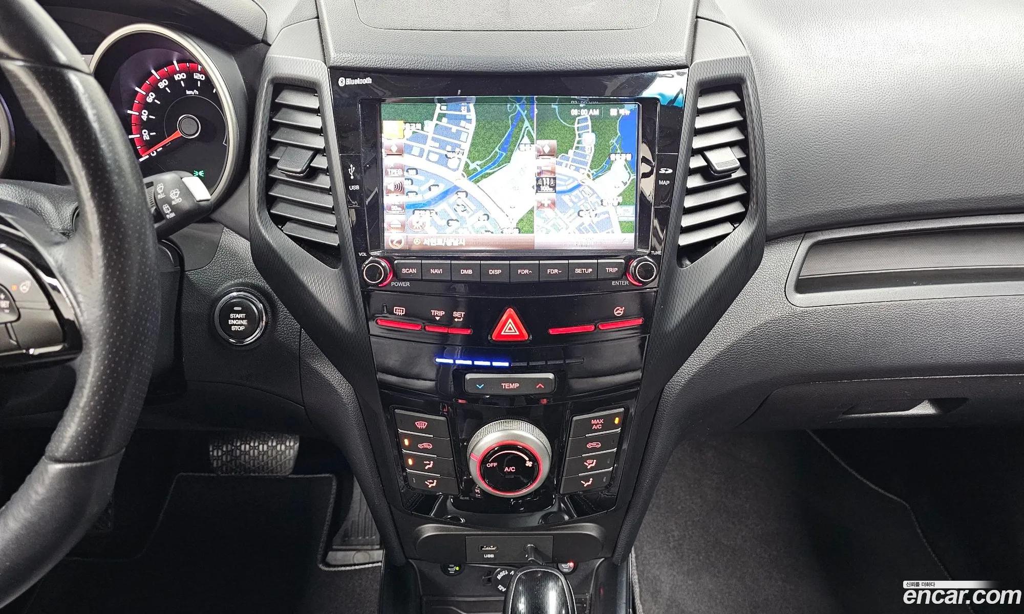 KG Mobility (SsangYong) Tivoli Air 2017 — 23