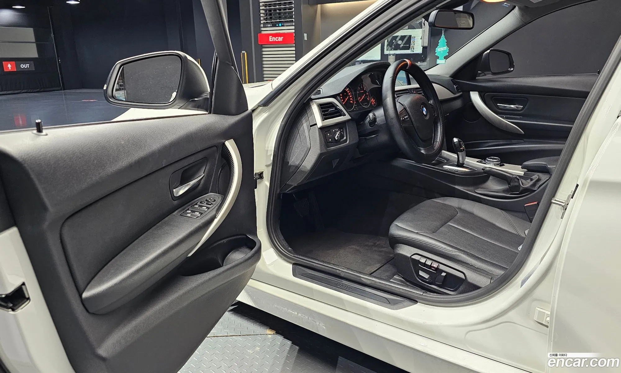 BMW 3 Series 2014 WBA3E1108EF946786 — 16