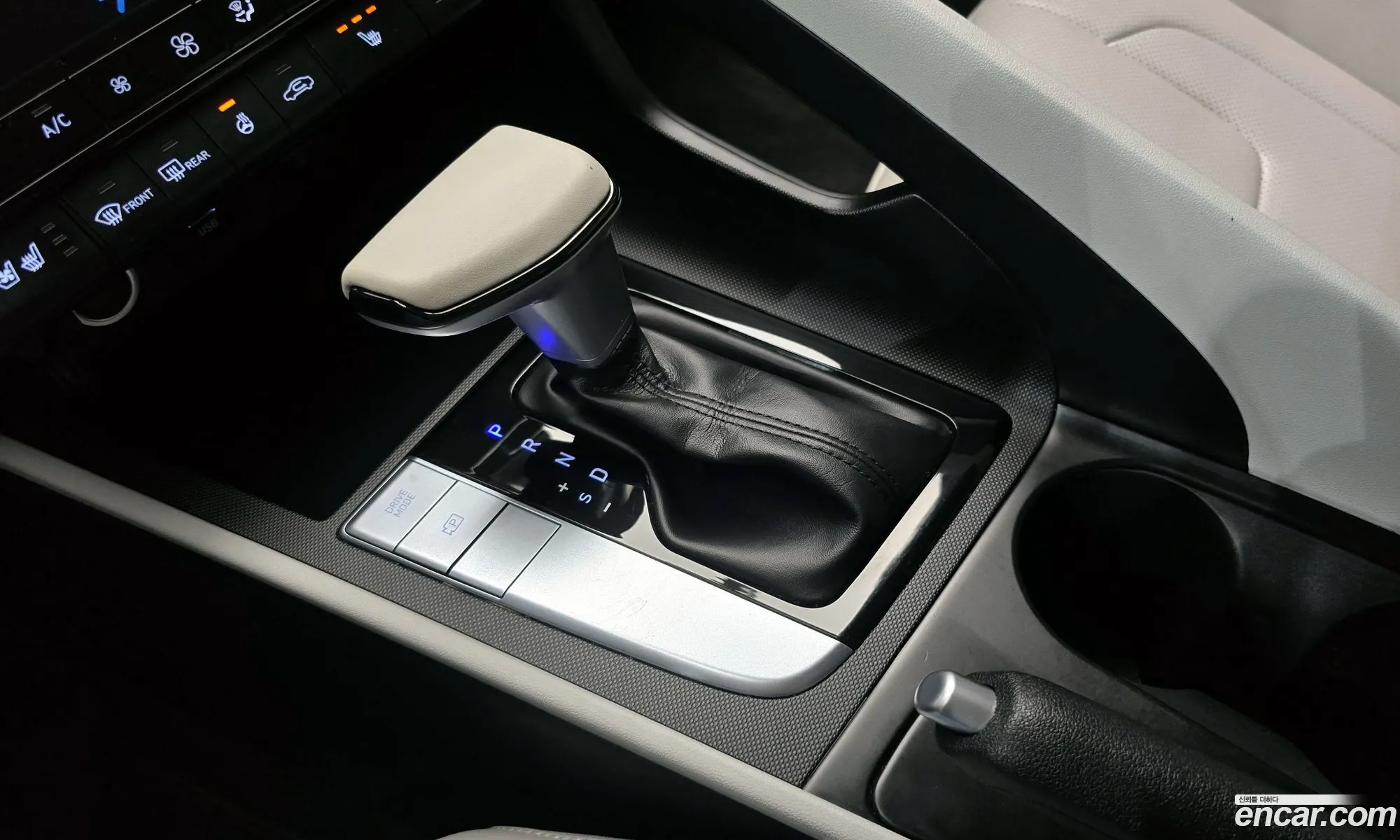 Hyundai Elantra 2021 — 14