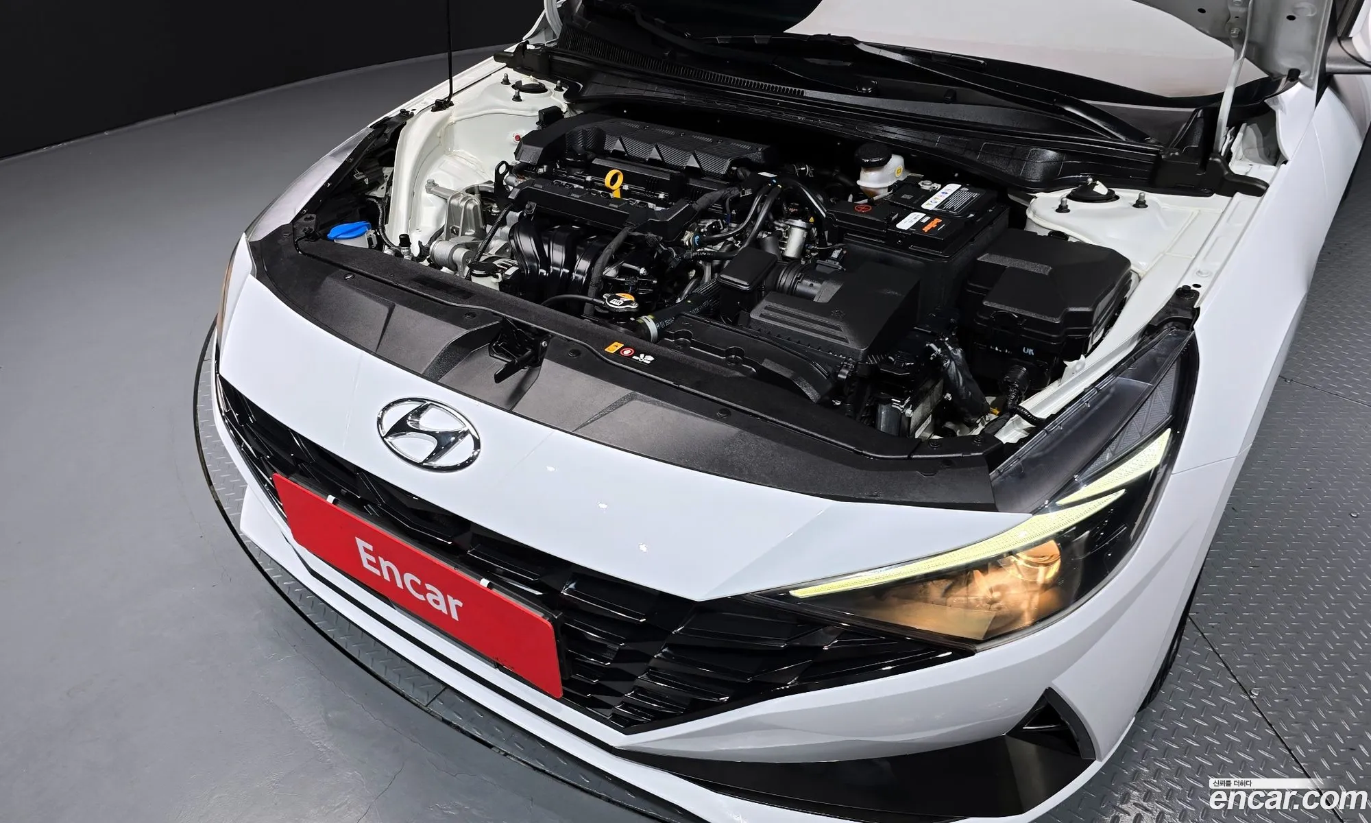 Hyundai Elantra 2021 — 27