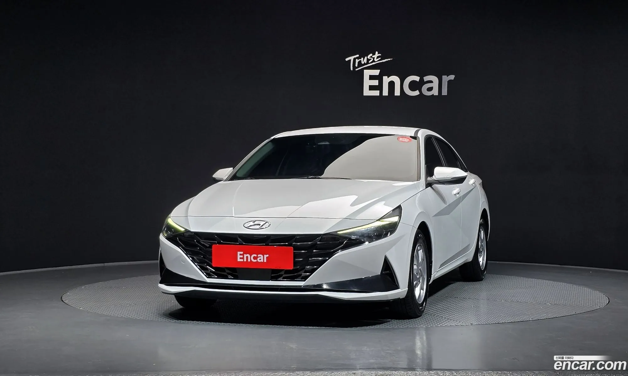 Hyundai Elantra 2021 — 10