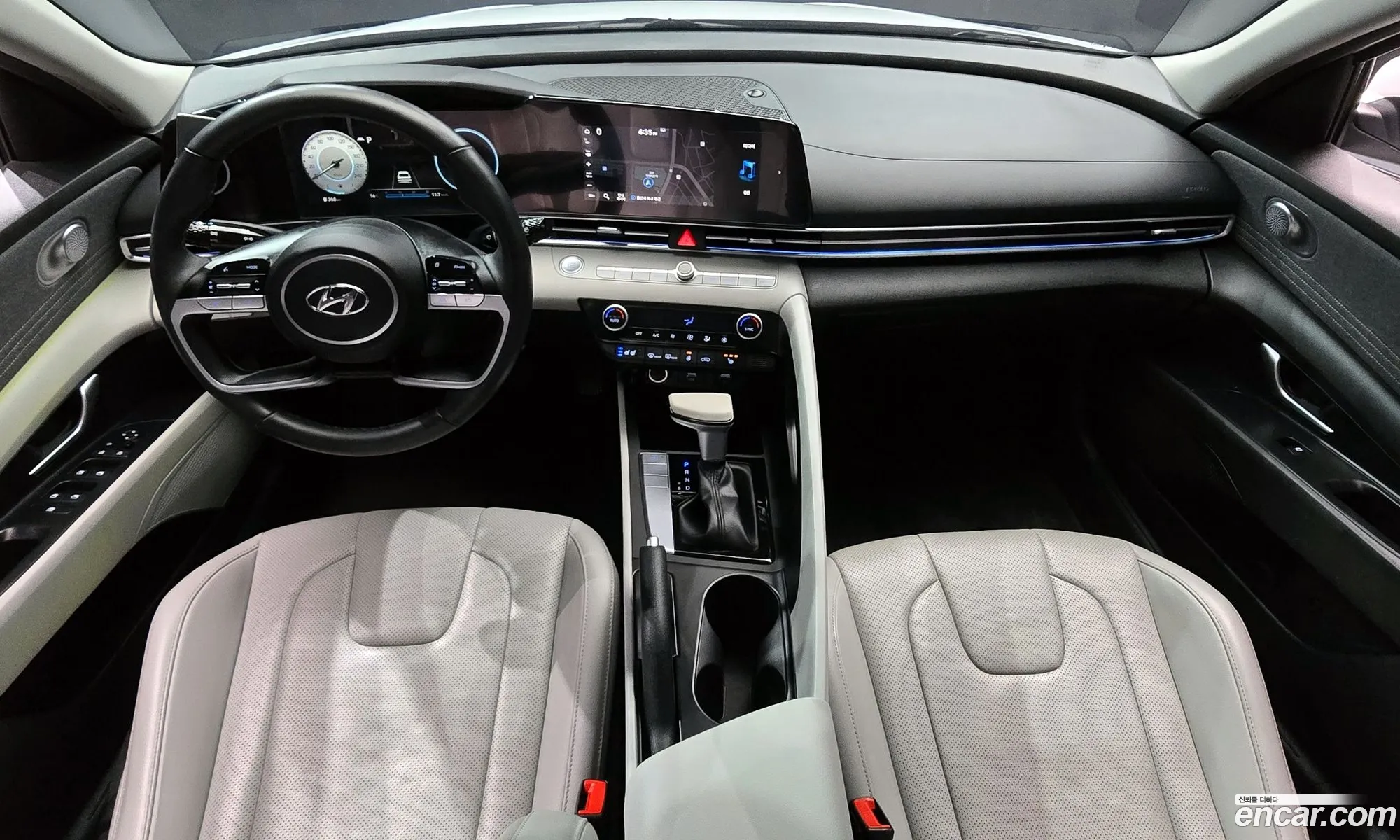 Hyundai Elantra 2021 — 25