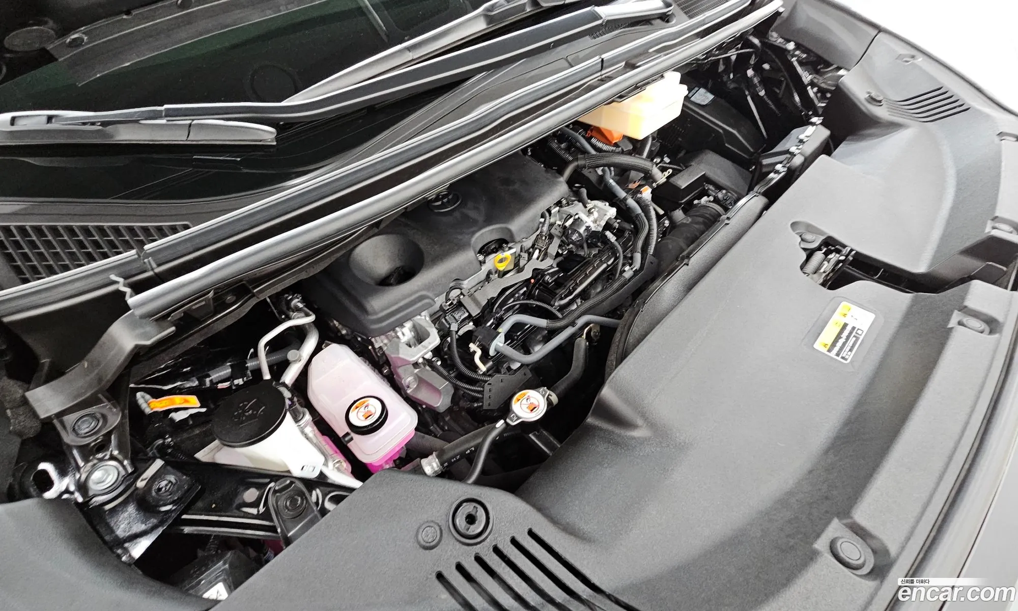 Toyota Alphard 2025 — 2