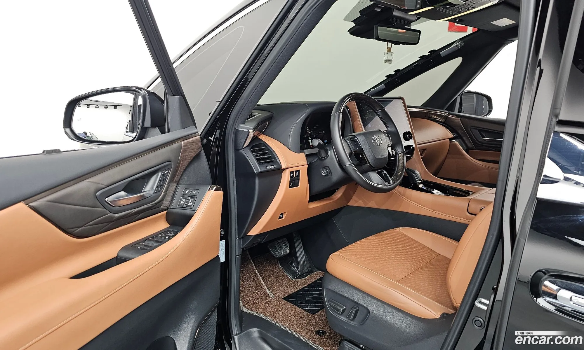 Toyota Alphard 2025 — 10