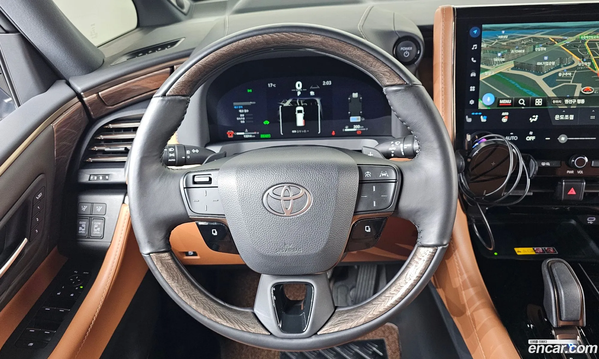 Toyota Alphard 2025 — 12