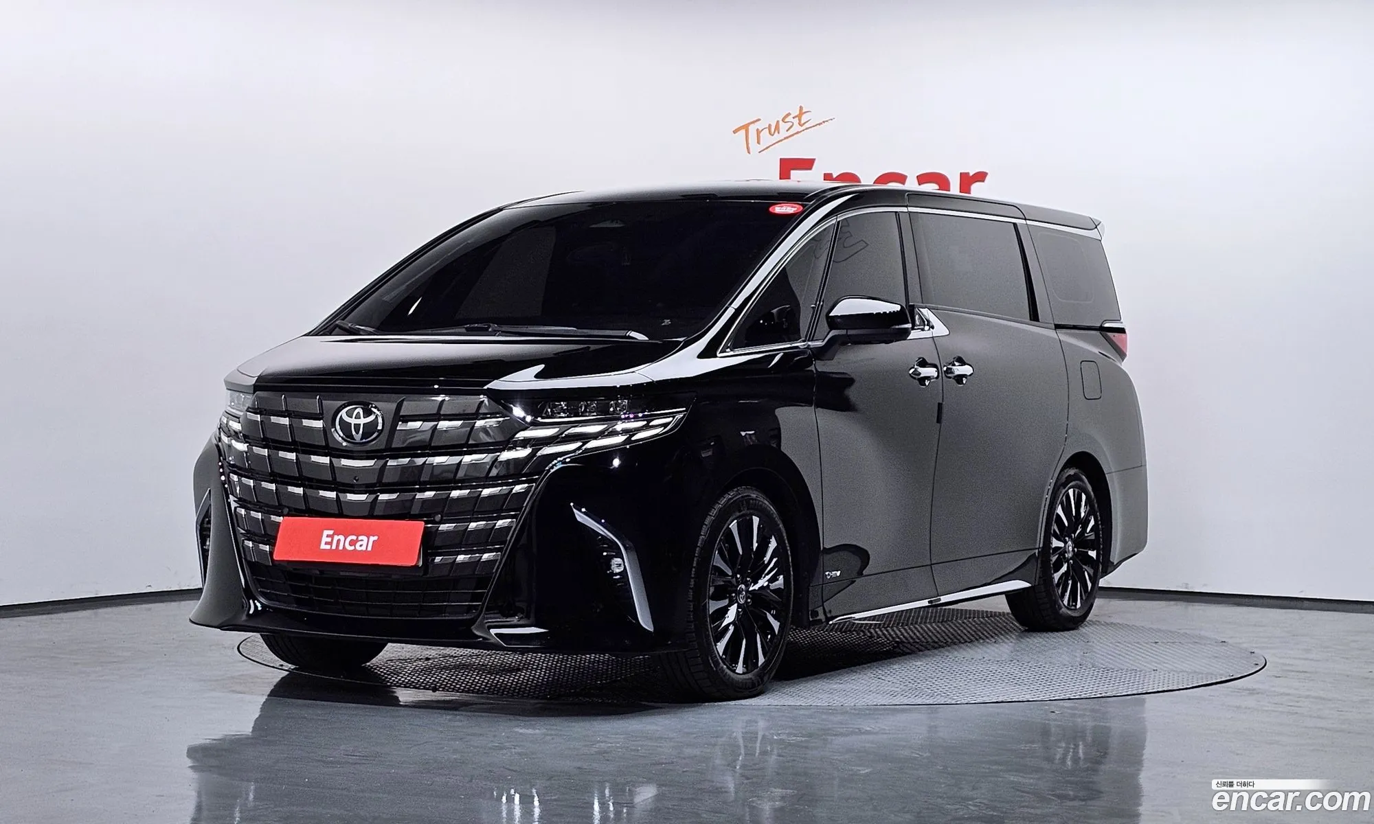 Toyota Alphard 2025 — 11