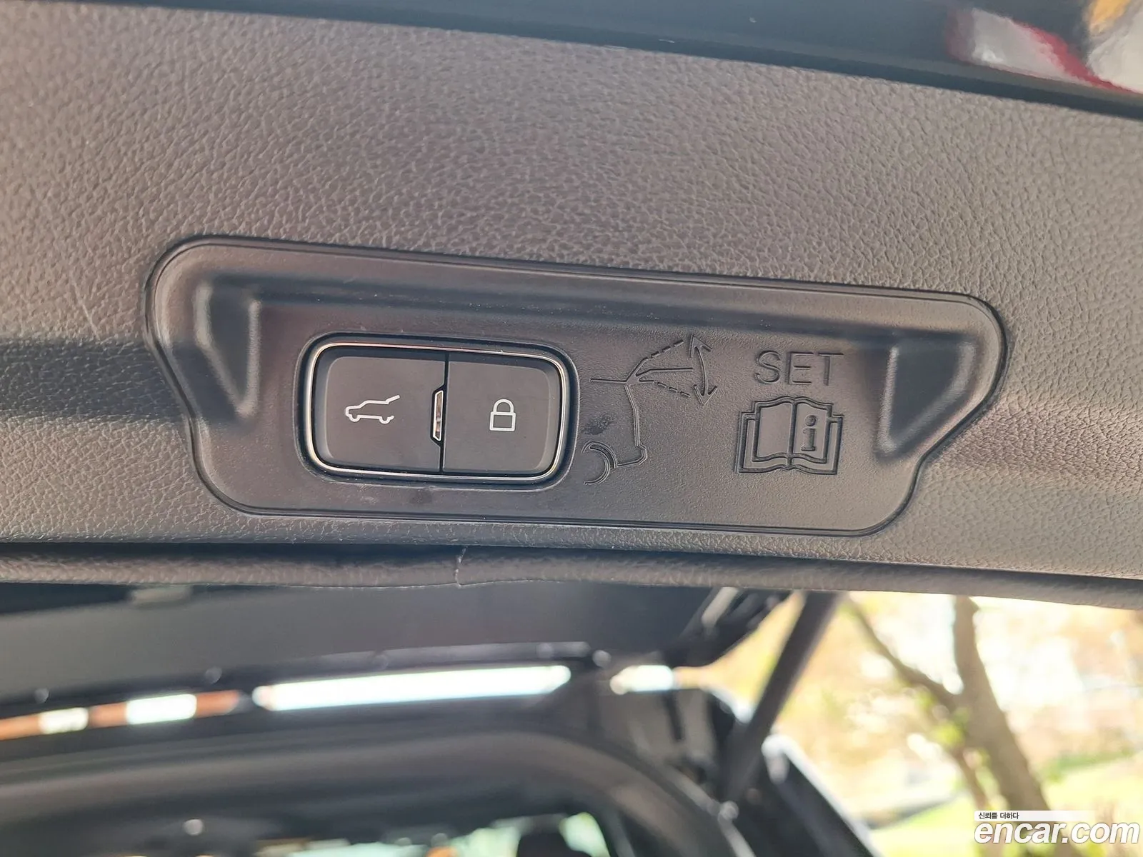 Ford Explorer 6th Gen 2021 — 11