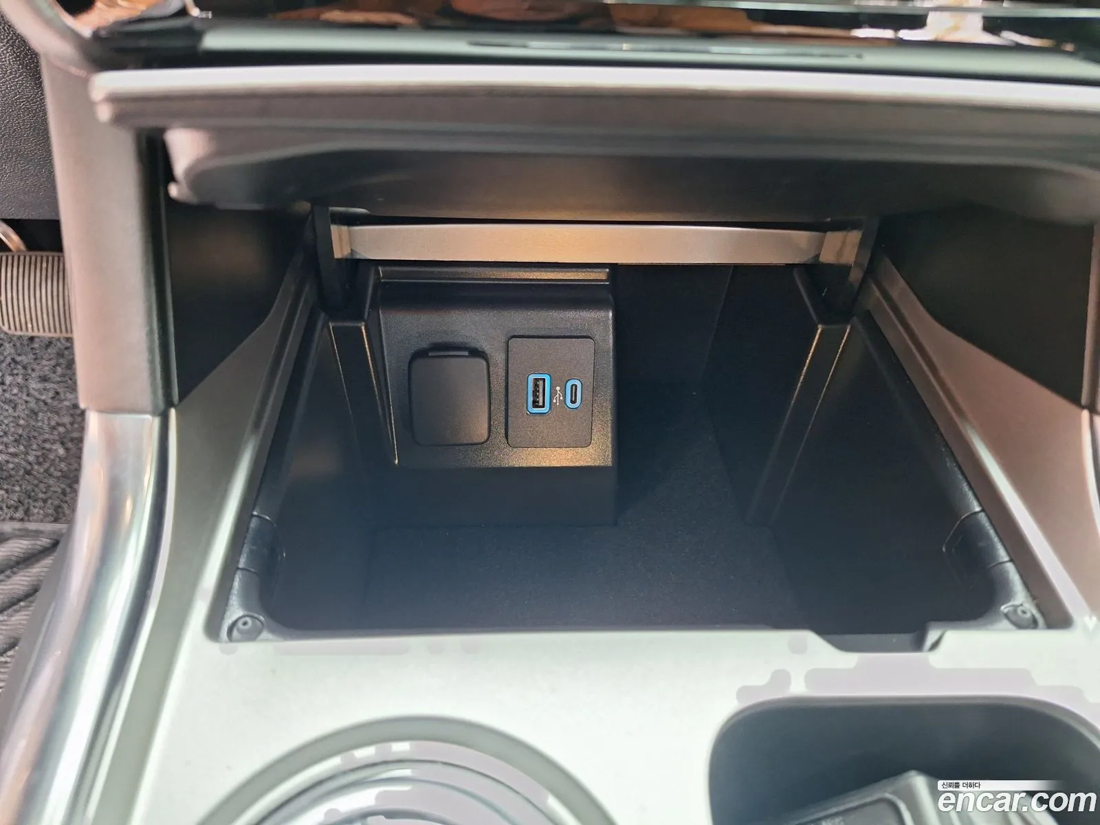 Ford Explorer 6th Gen 2021 — 9
