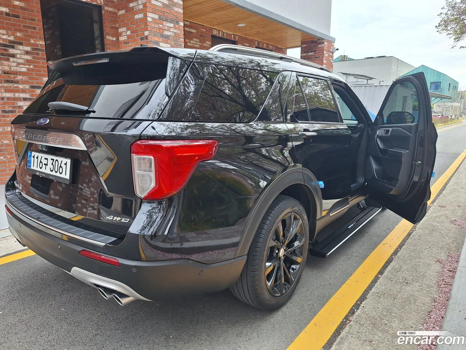 Ford Explorer 6th Gen 2021 — 15