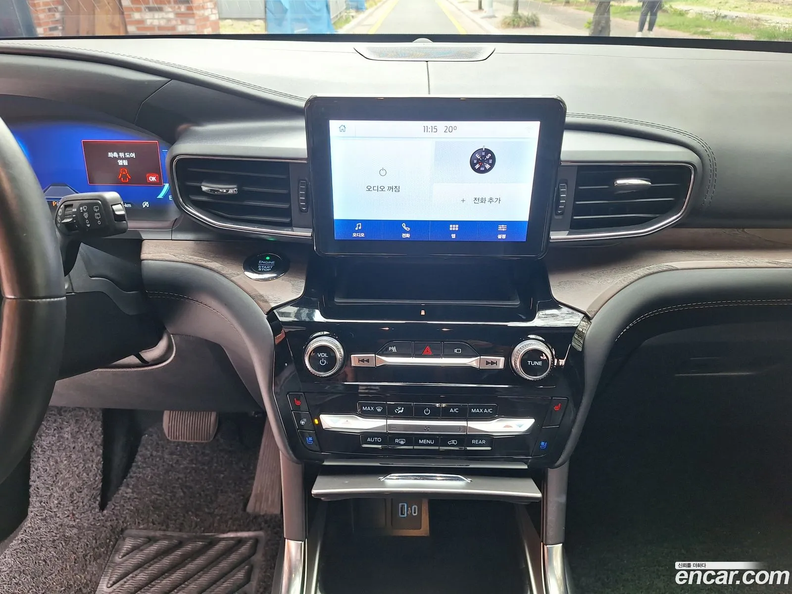 Ford Explorer 6th Gen 2021 — 19