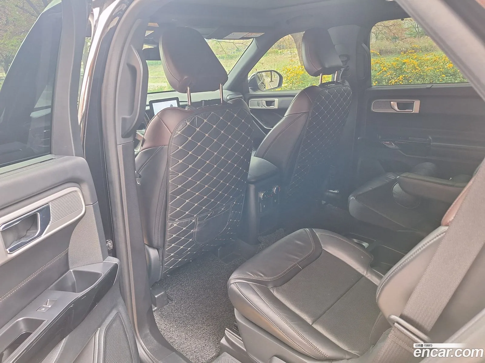 Ford Explorer 6th Gen 2021 — 17