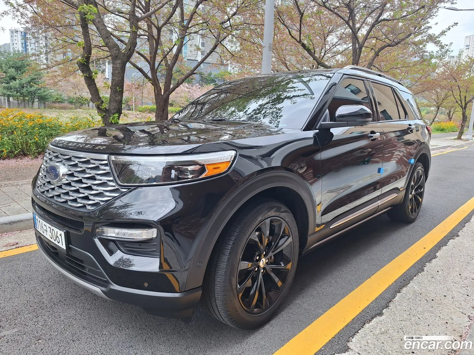 Ford Explorer 6th Gen 2021 — 7