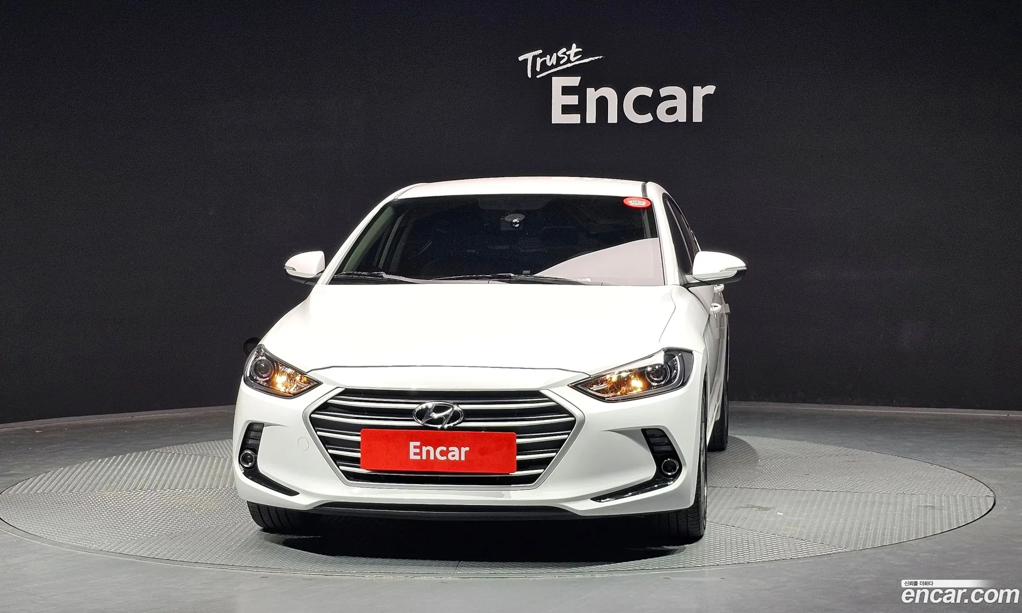 Hyundai Elantra AD 2017 — 6