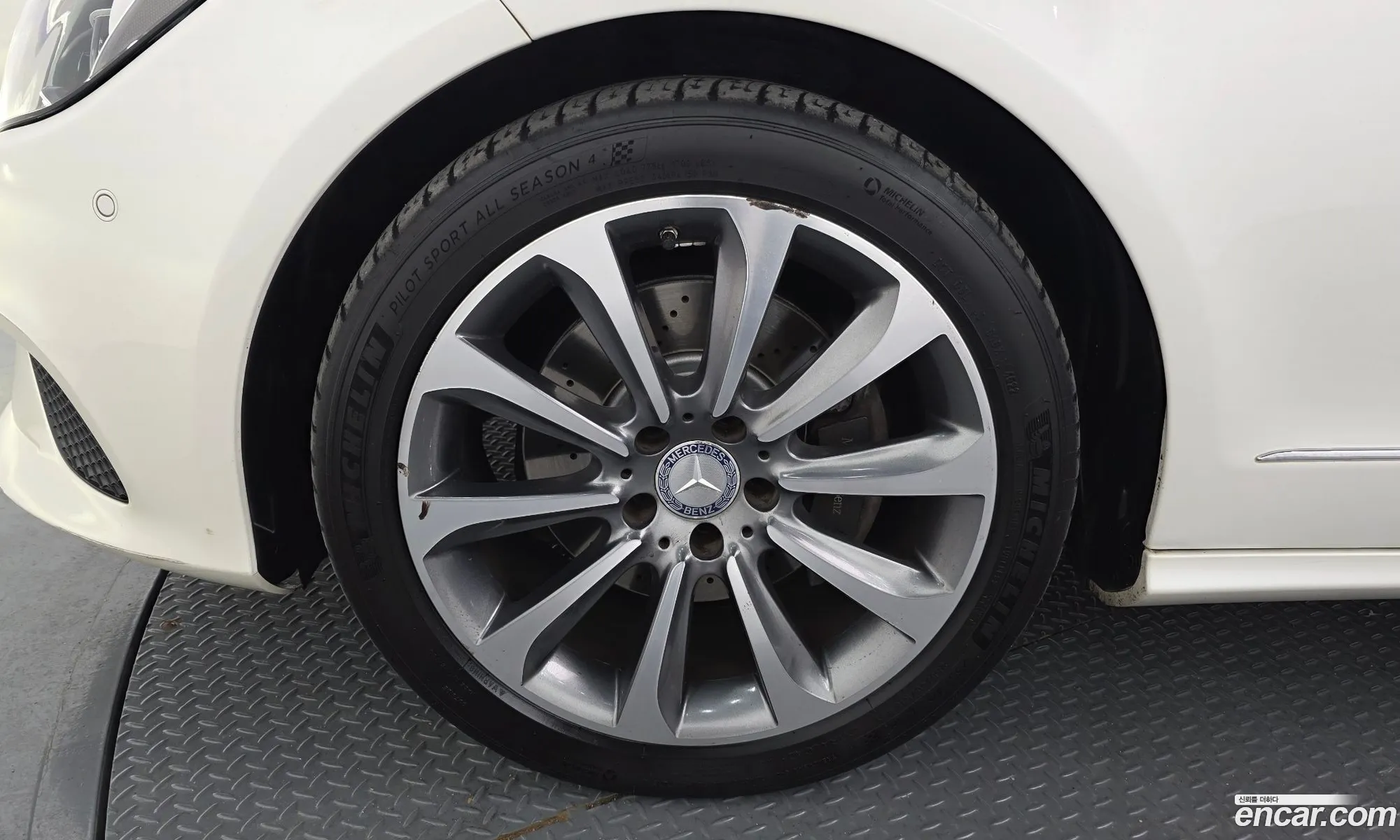 Mercedes-Benz CLS-Class W218 2016 — 2
