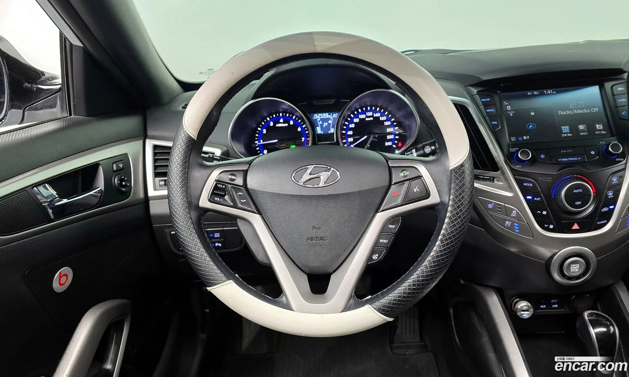 Hyundai Veloster 2015 — 18