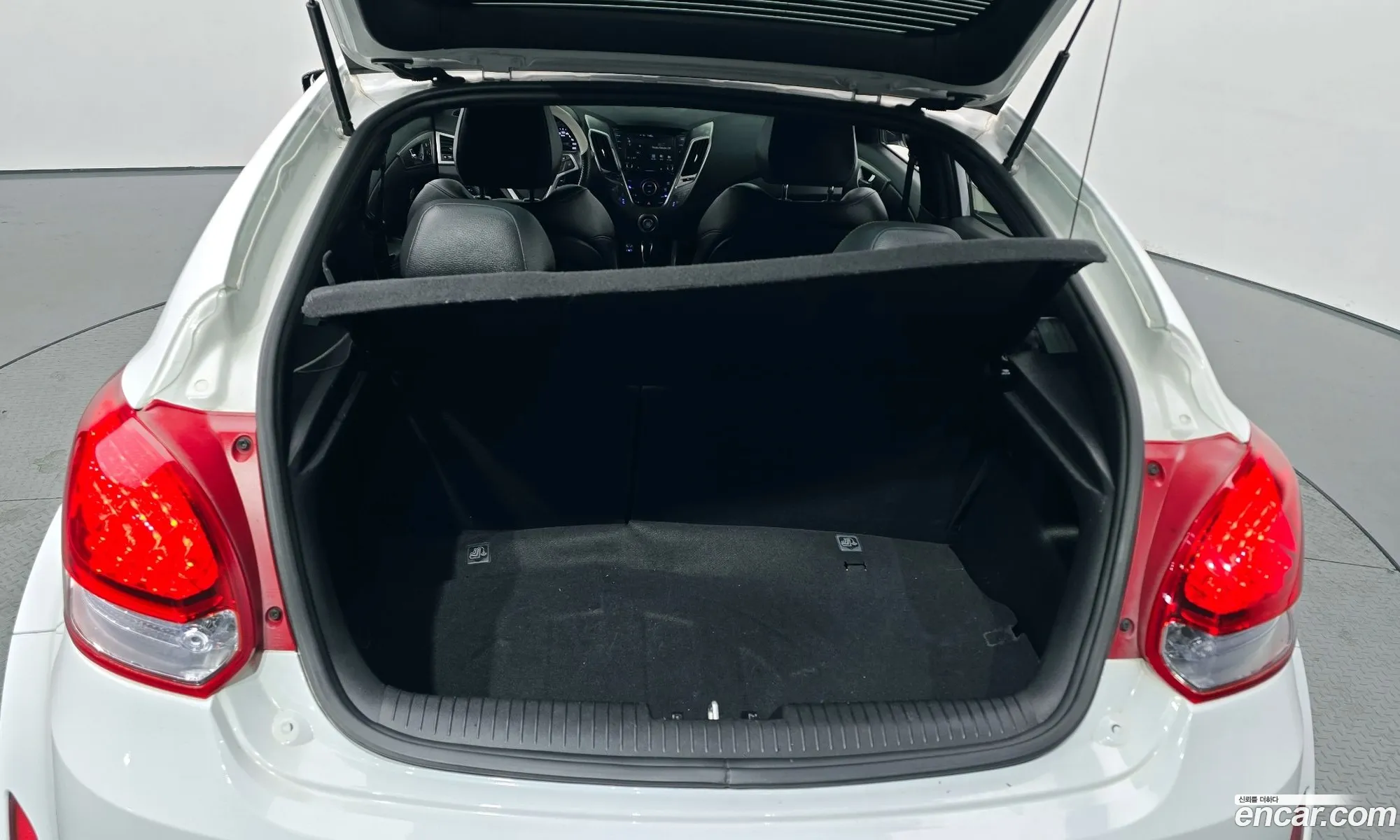 Hyundai Veloster 2015 — 19
