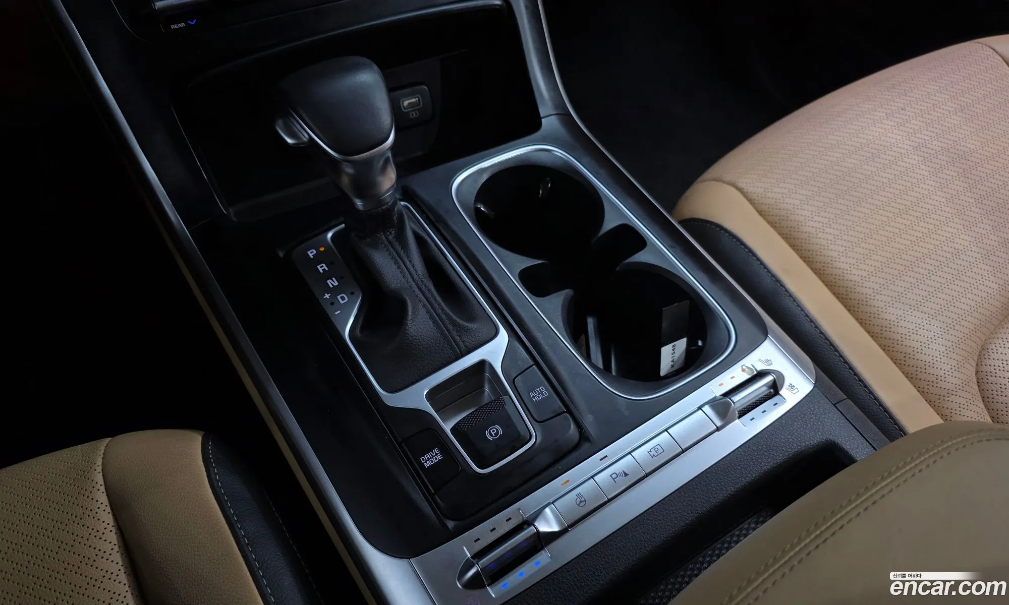 Kia Carnival 2023 — 16