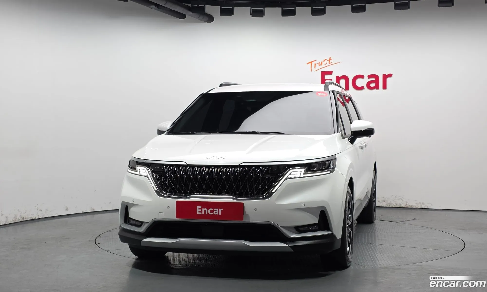 Kia Carnival 2023 — 2