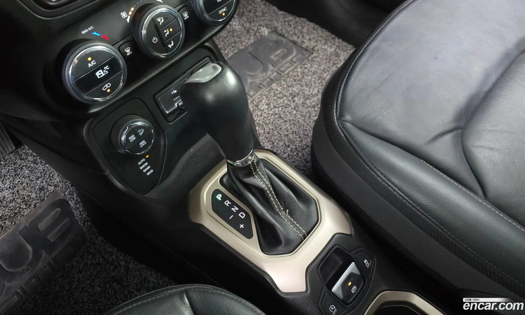Jeep Renegade 2016 1C4BU0000GPD94074 — 6