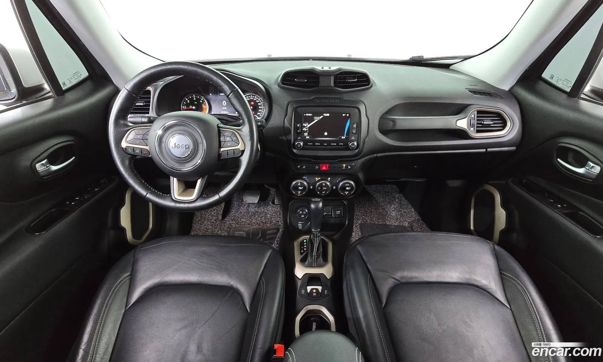 Jeep Renegade 2016 1C4BU0000GPD94074 — 3