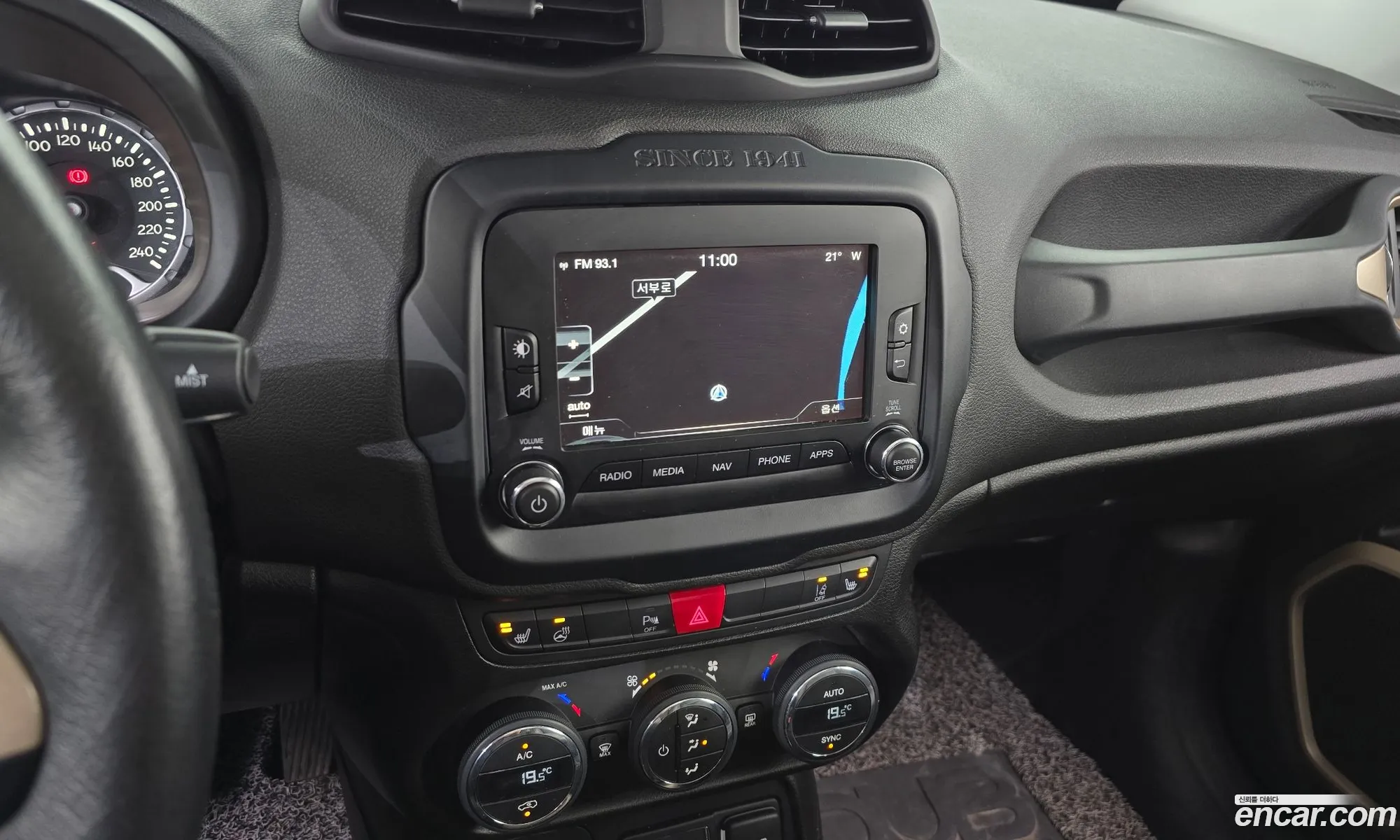 Jeep Renegade 2016 1C4BU0000GPD94074 — 17