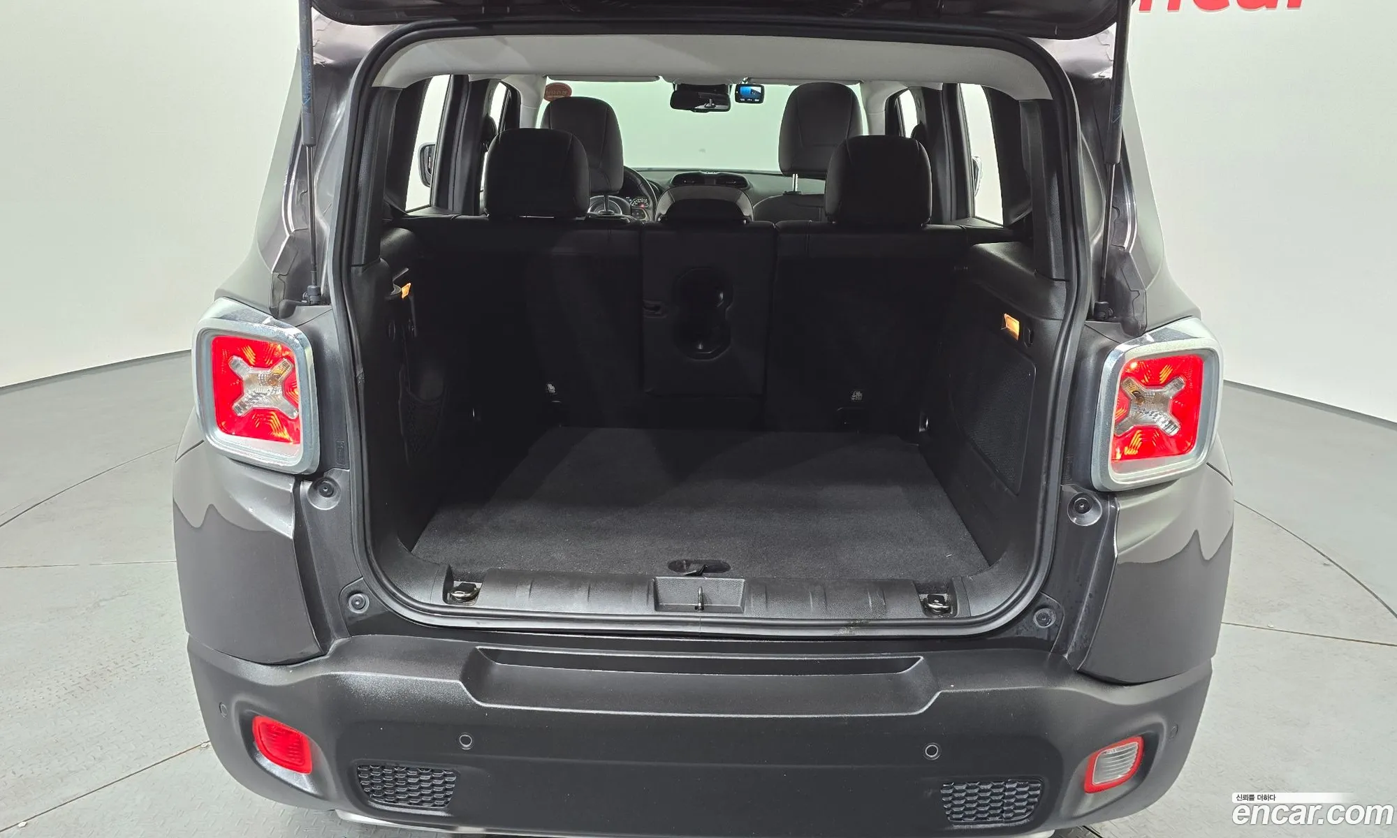 Jeep Renegade 2016 1C4BU0000GPD94074 — 4