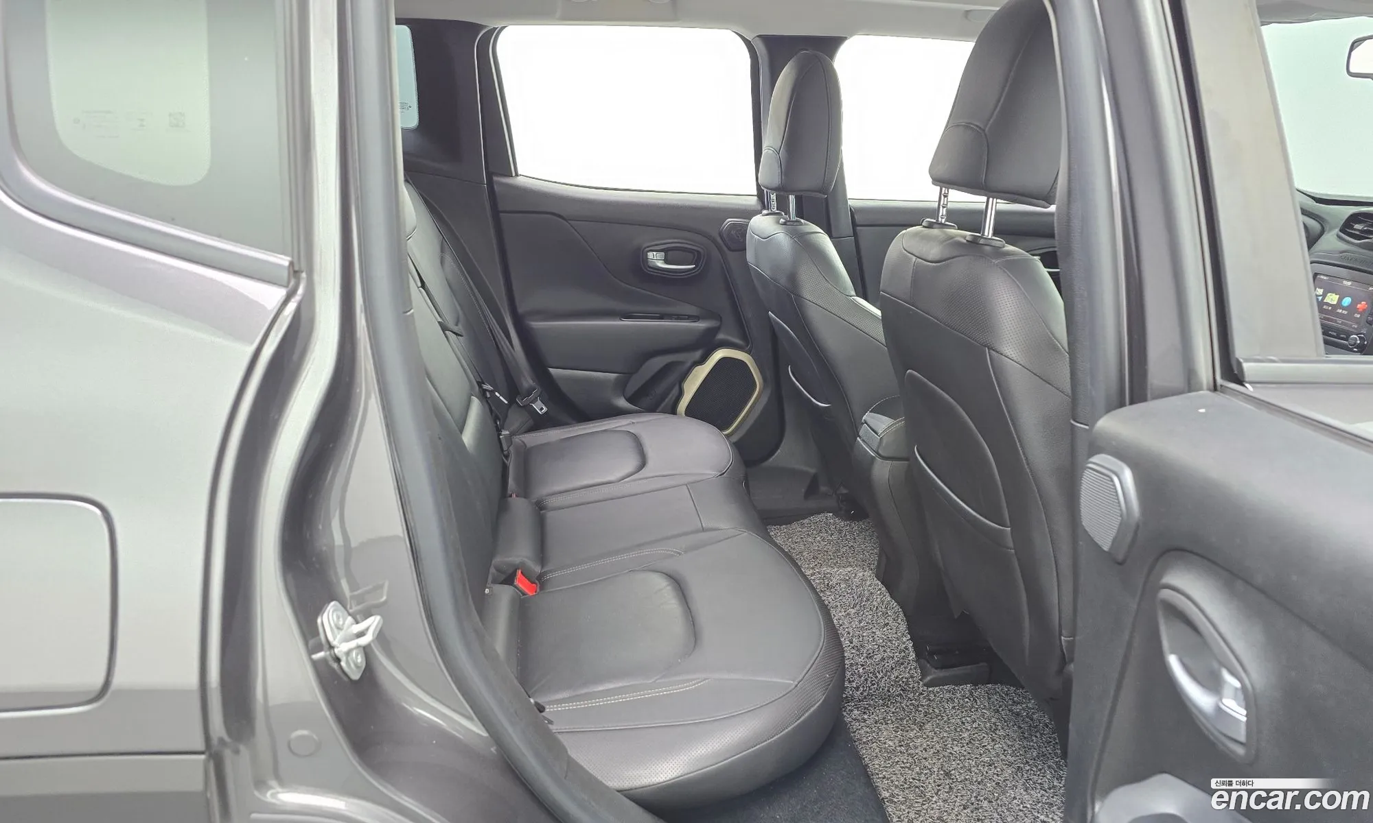 Jeep Renegade 2016 1C4BU0000GPD94074 — 19