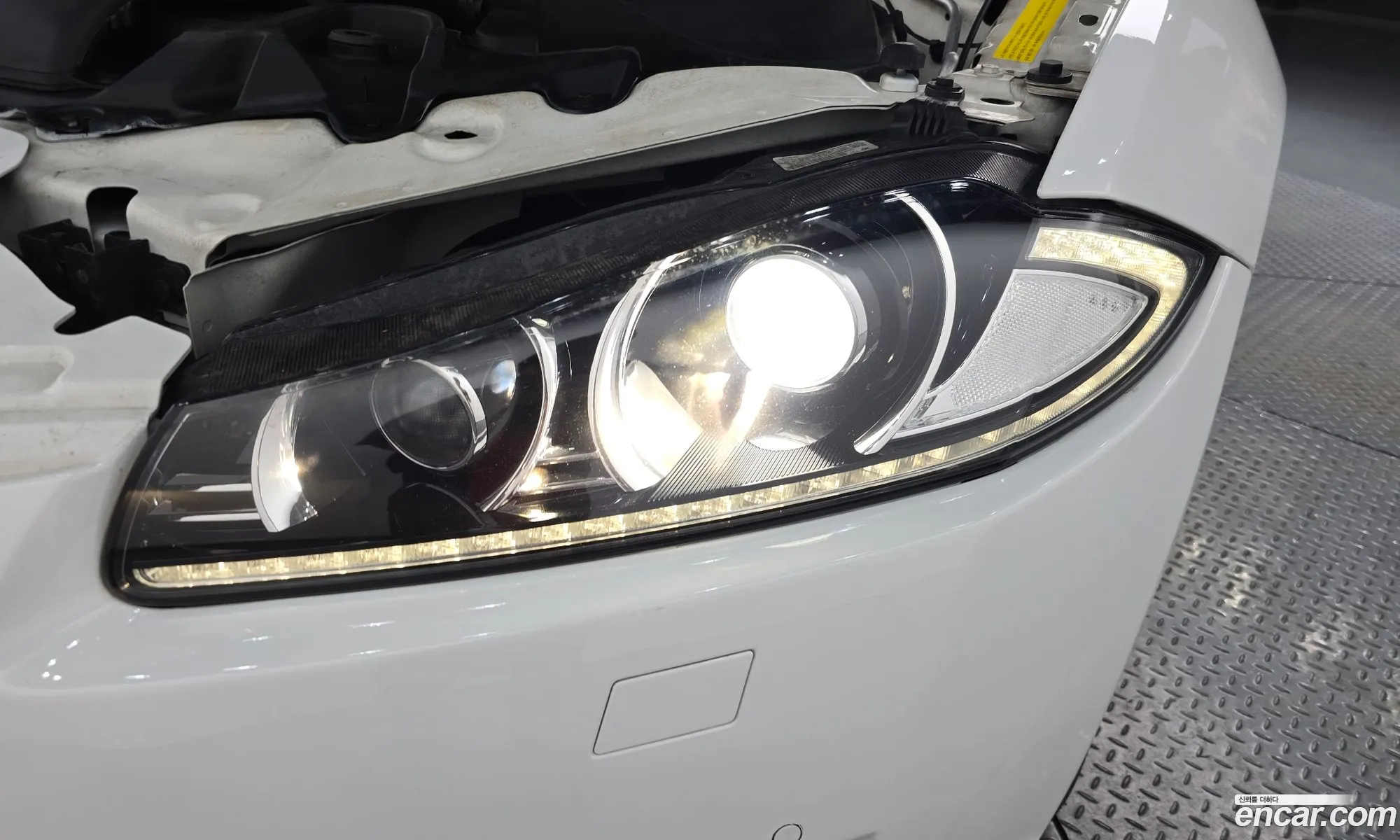 Jaguar XF 2014 — 18