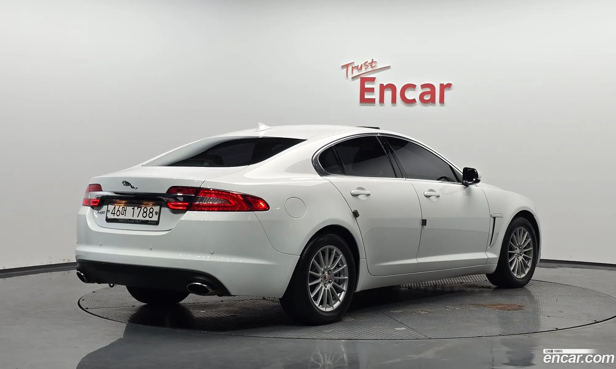 Jaguar XF 2014 — 7