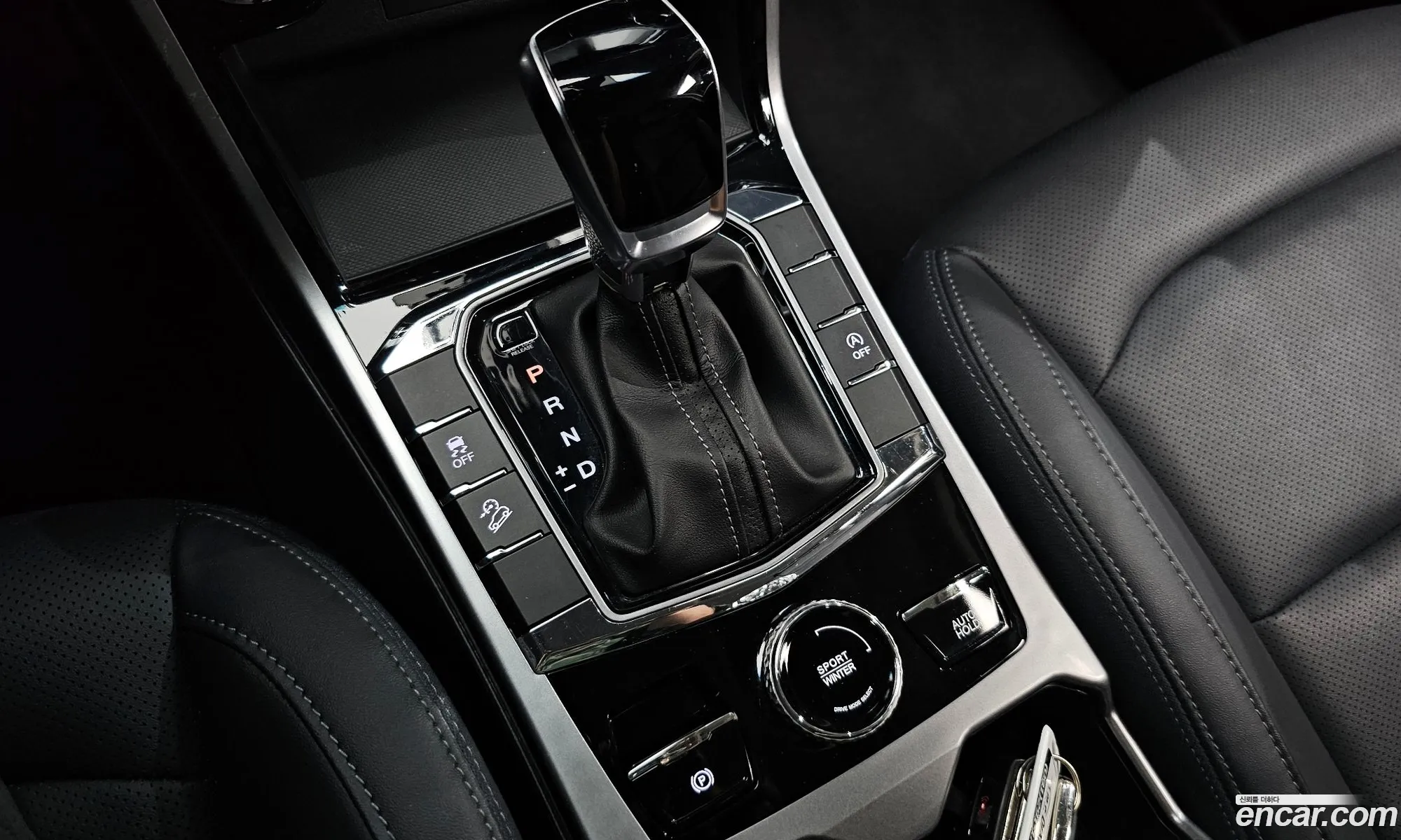 KG Mobility (SsangYong) Beautiful Korando 2021 — 19