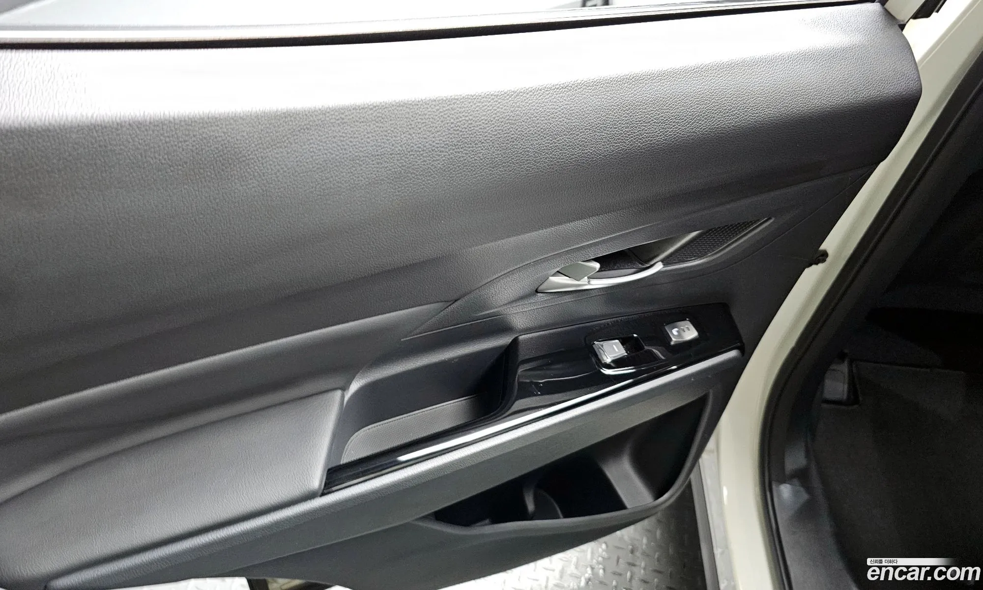 KG Mobility (SsangYong) Beautiful Korando 2021 — 11