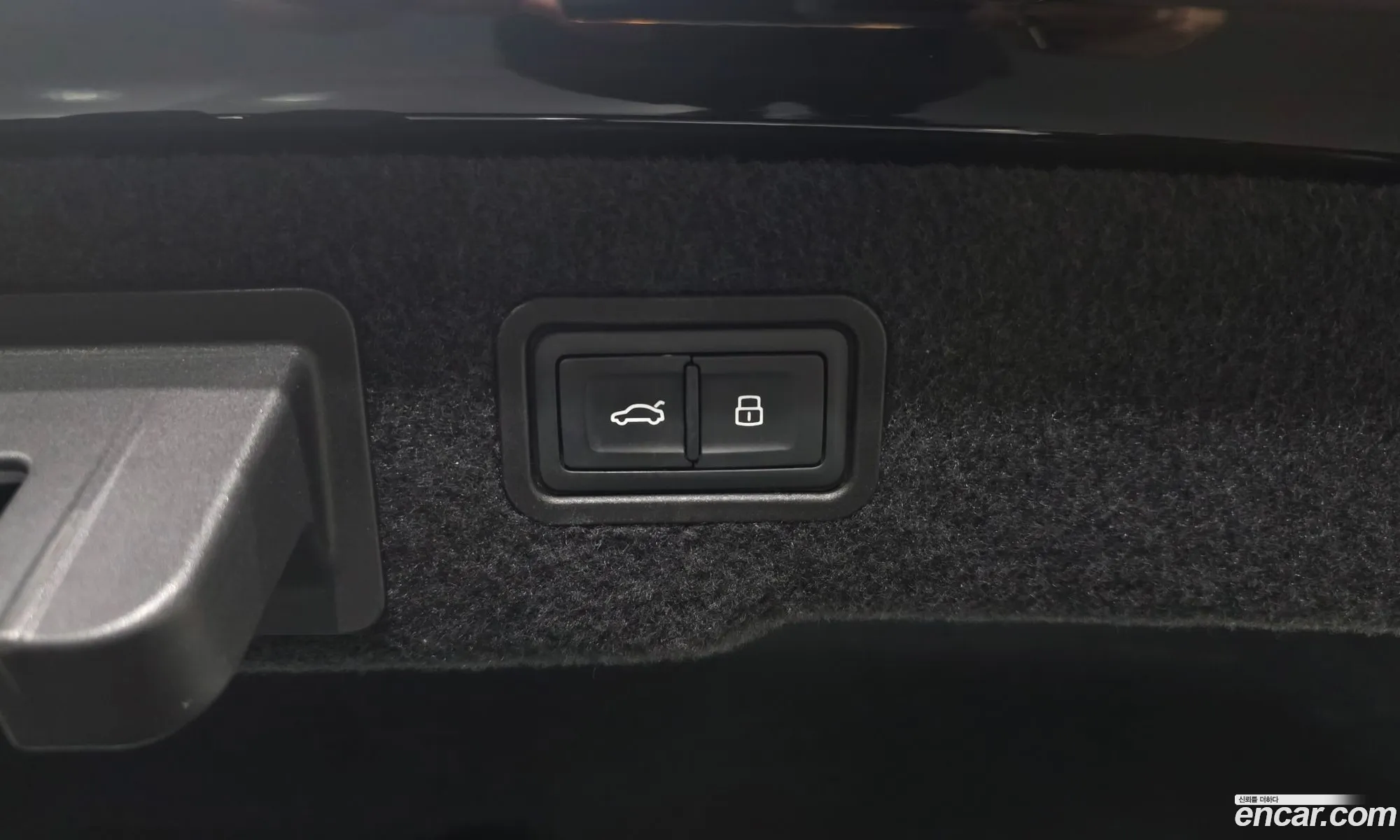 Audi A8 2020 — 24