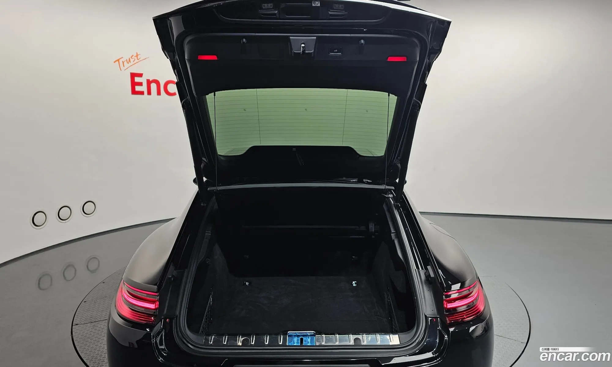 Porsche Panamera 2017 WP0AB2970HL121437 — 2