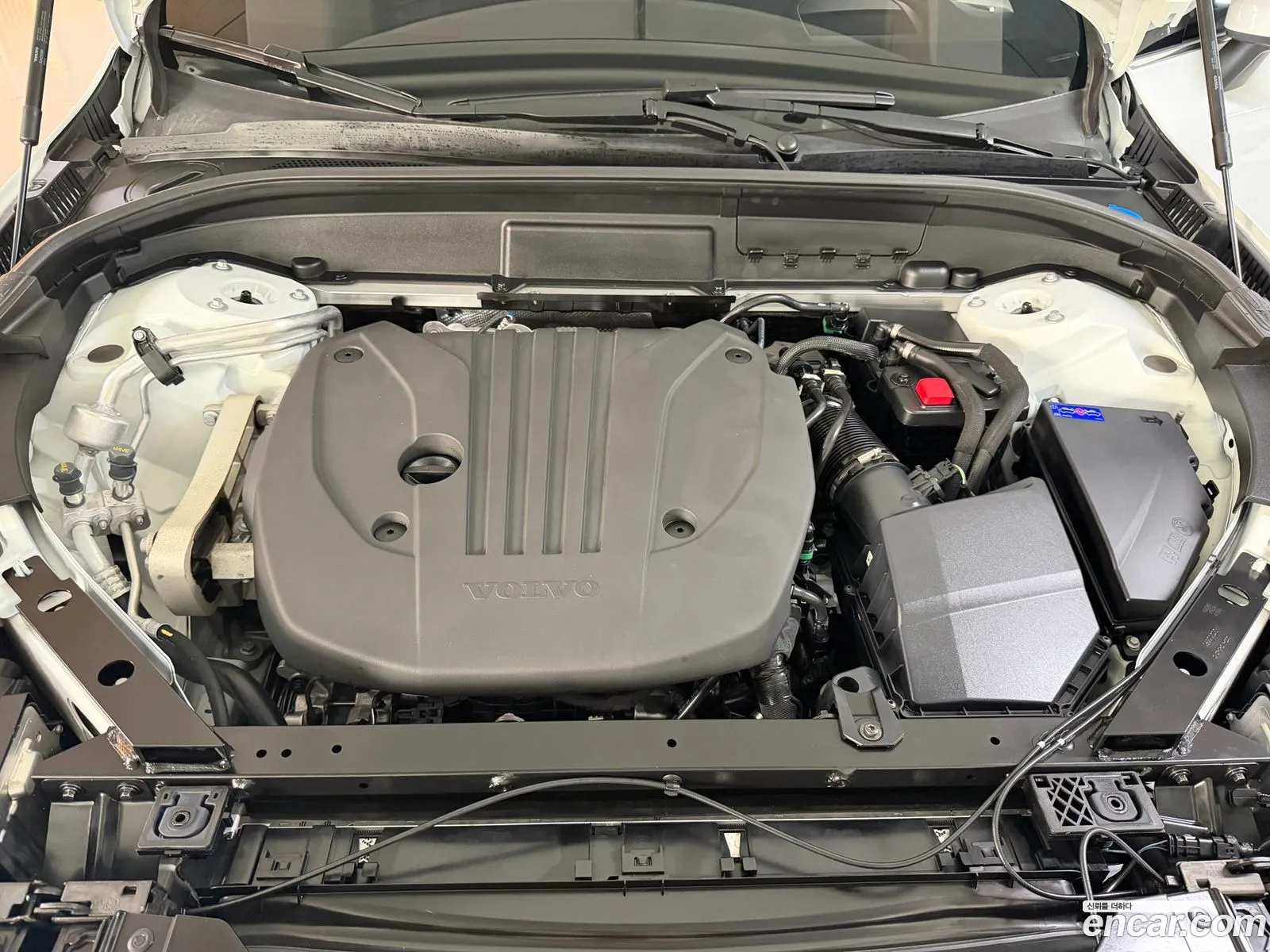 Volvo XC60 2024 — 9