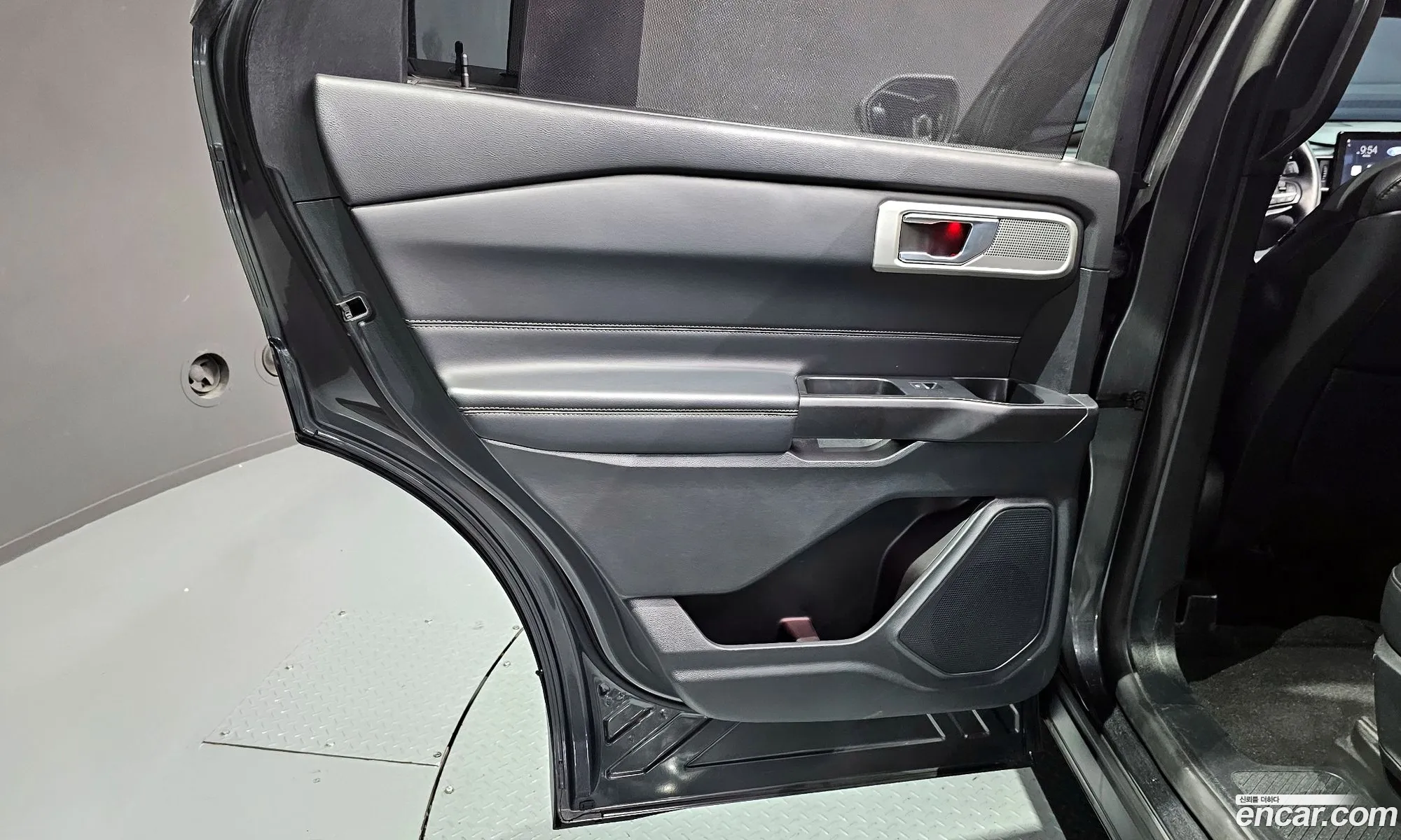 Ford Explorer 6th Gen 2020 1FMSK8FH2LGB99008 — 24