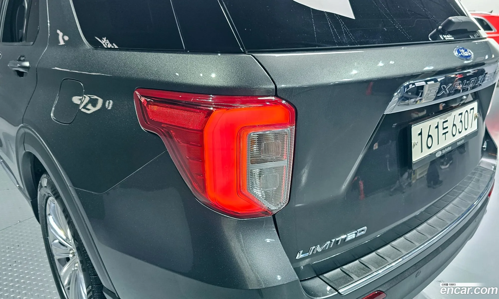 Ford Explorer 6th Gen 2020 1FMSK8FH2LGB99008 — 3